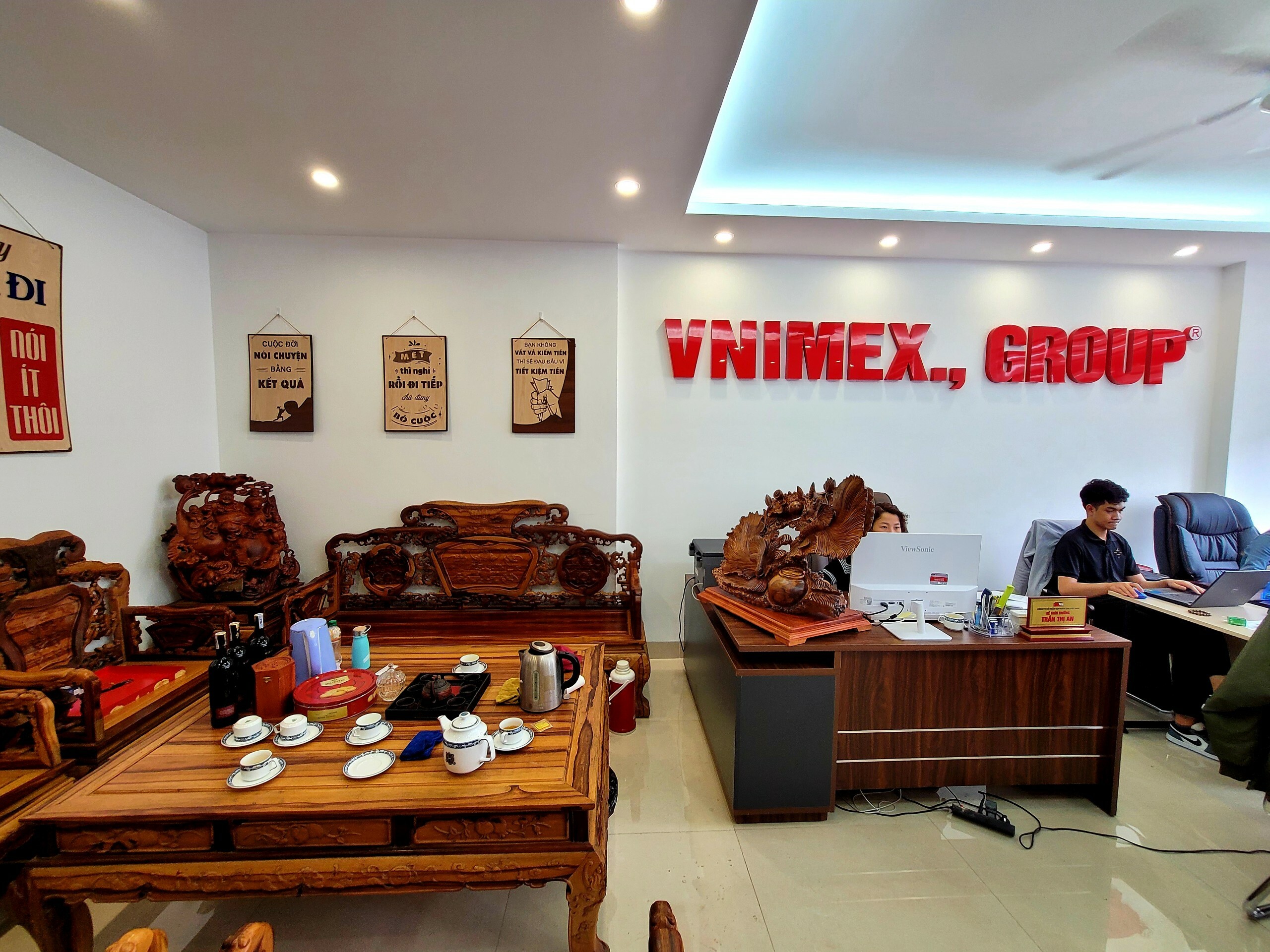 CÔNG TY CỔ PHẦN TẬP ĐOÀN XNK VIỆT NAM 10