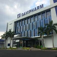 Nhân viên phòng R&D cty TNHH SX - TM dược phẩm Thành Nam 7