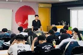 Trường Anh ngữ ENVIS School 3