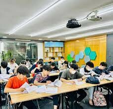 Trường Anh ngữ ENVIS School 8