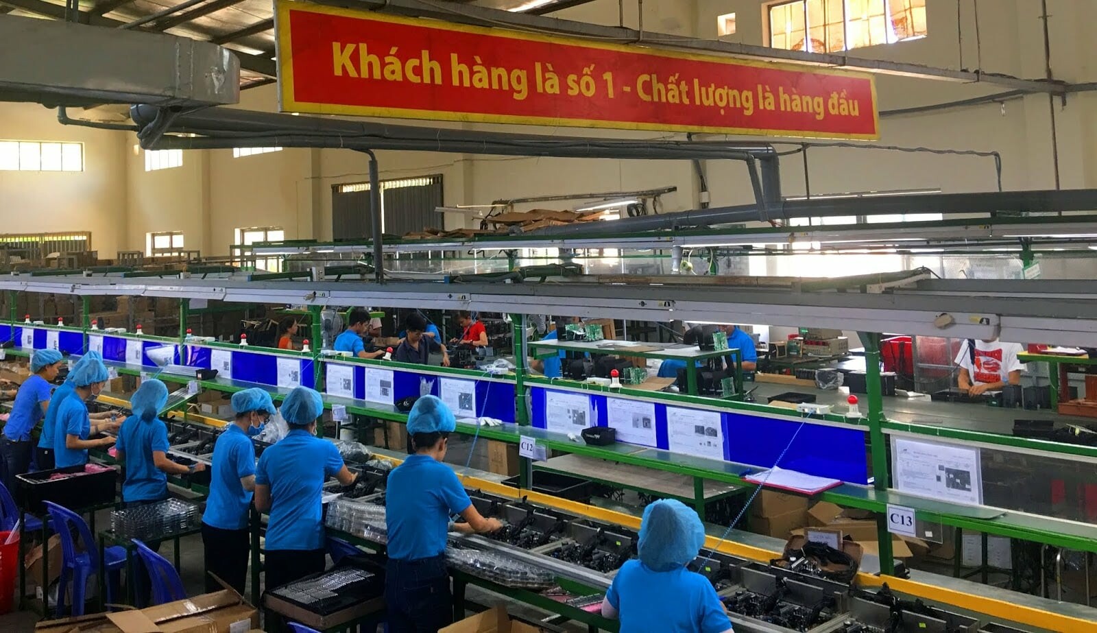 Công ty Cổ phần HueTronics 7