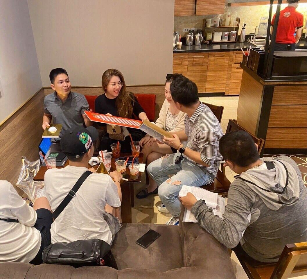 VISUAL MERCHANDISING 8