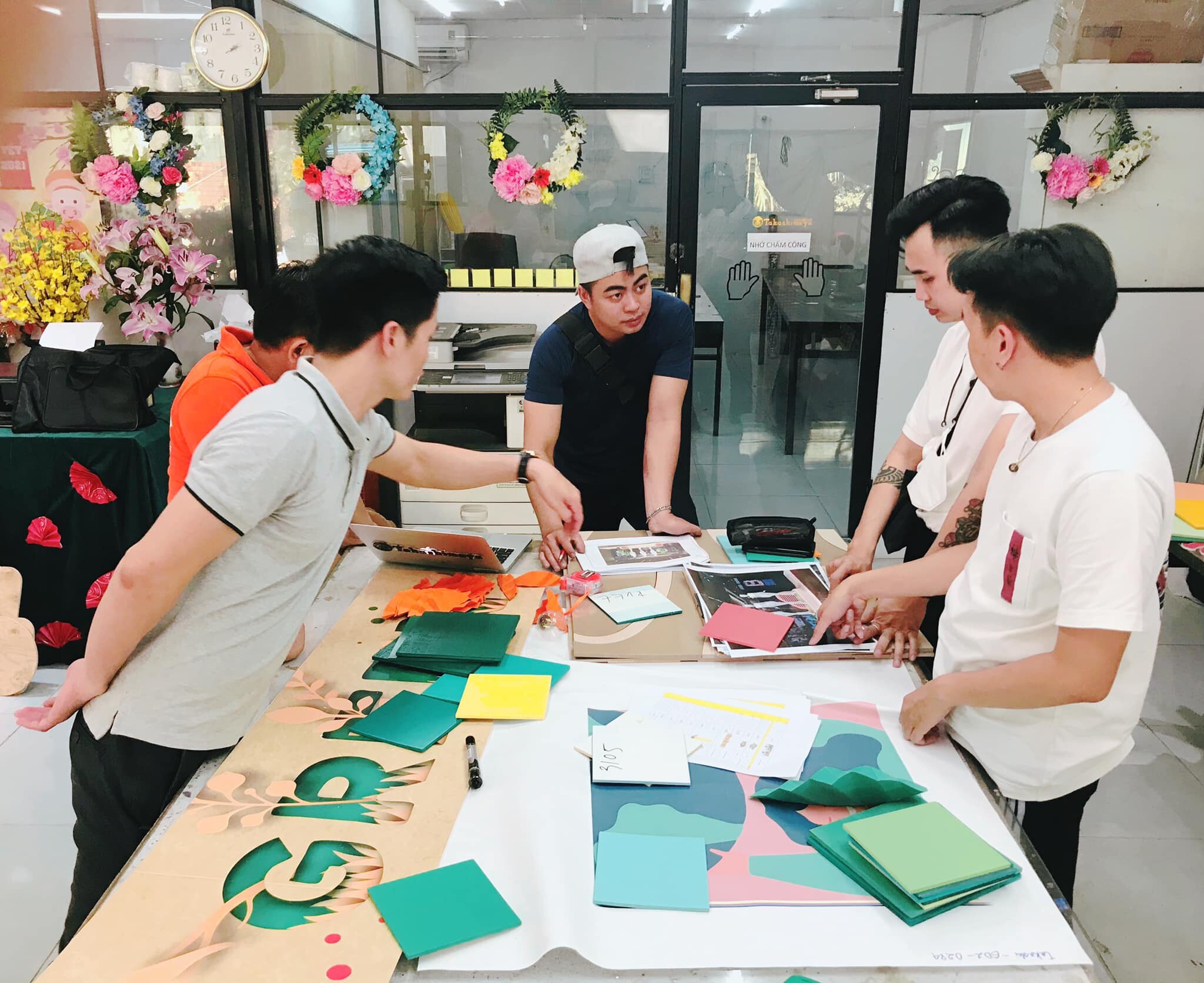 VISUAL MERCHANDISING 10