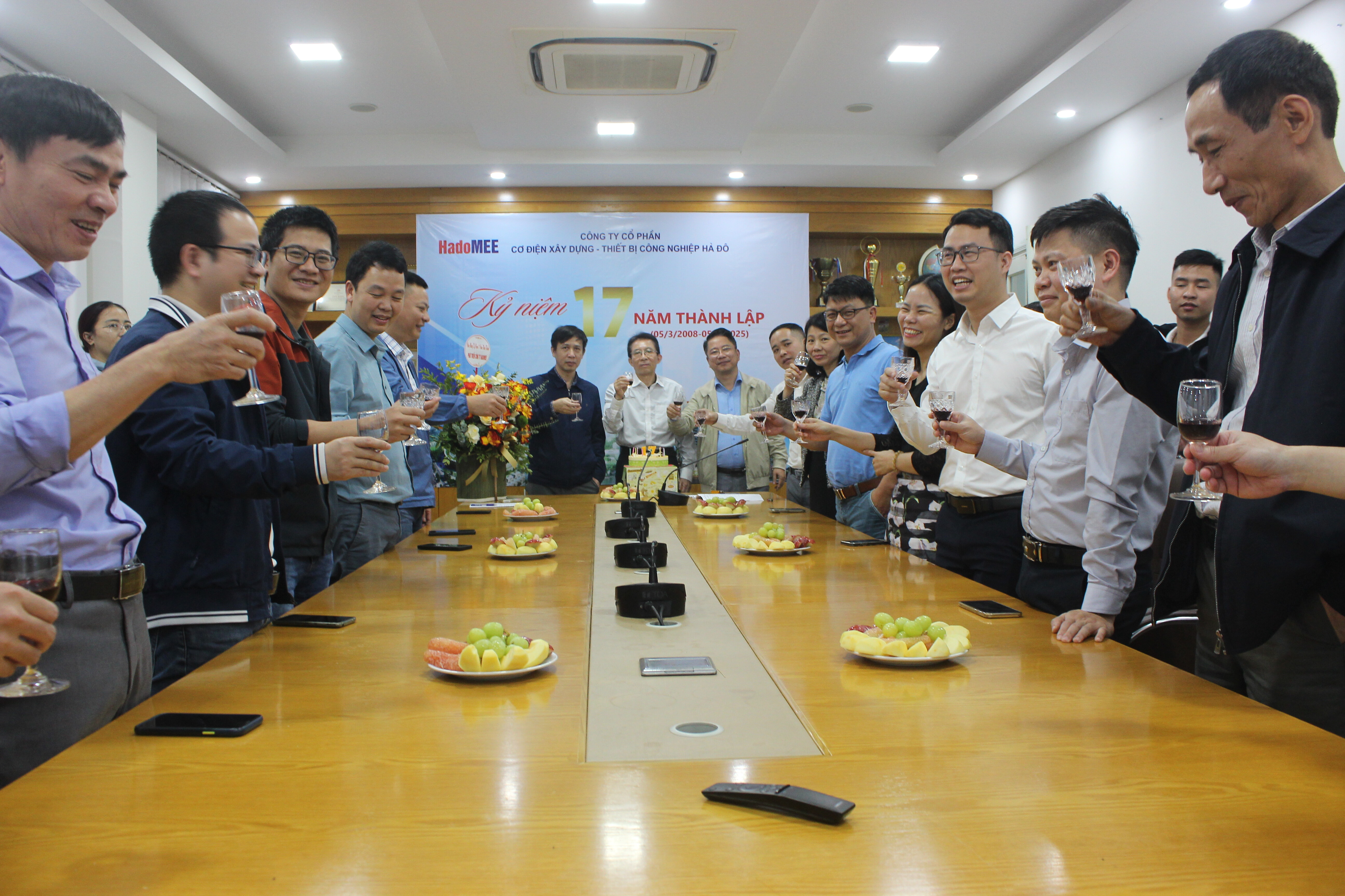 Thiết Bị Công Nghiệp Hà Đô 6