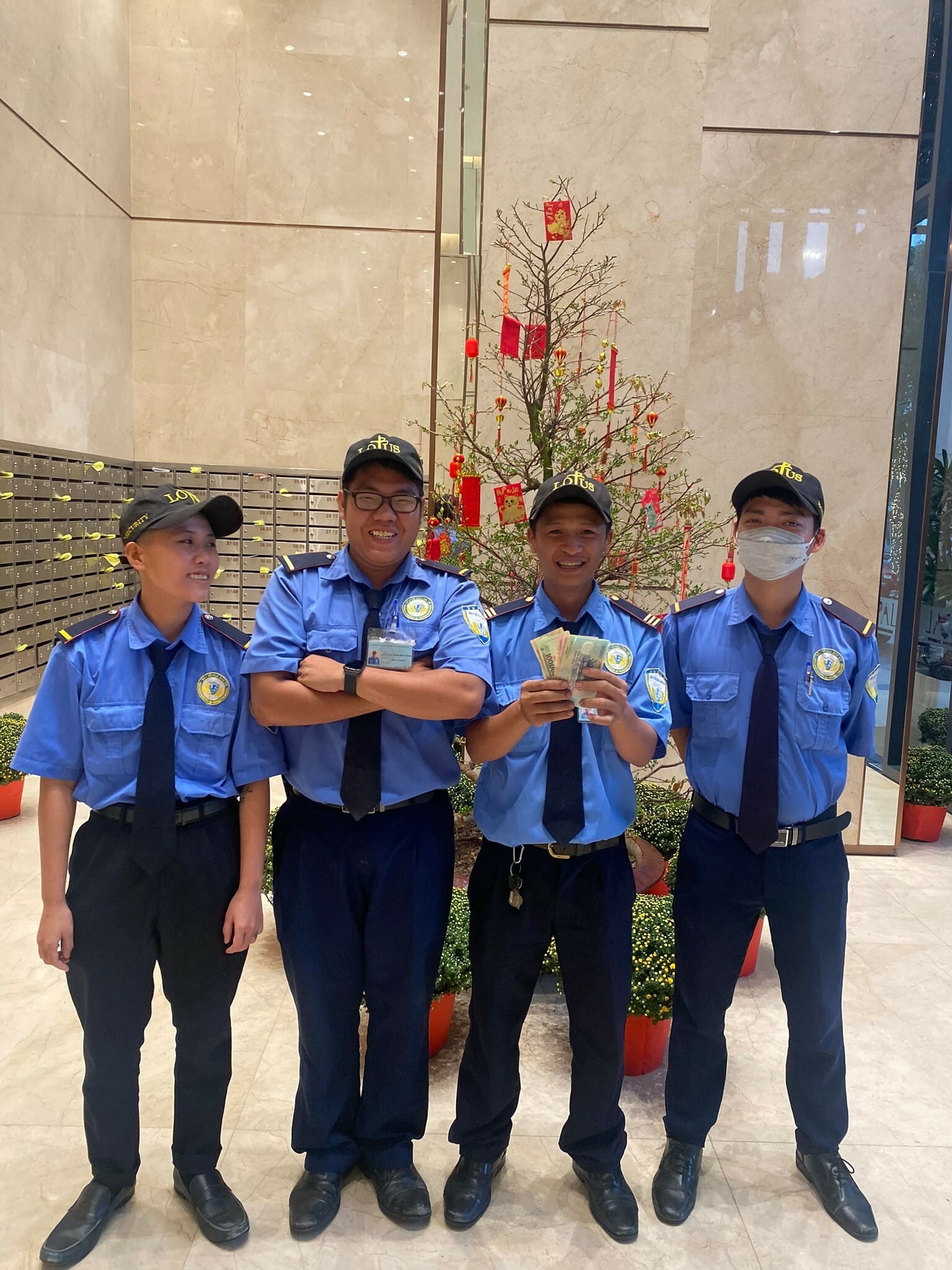 BẢO VỆ HOA SEN 2