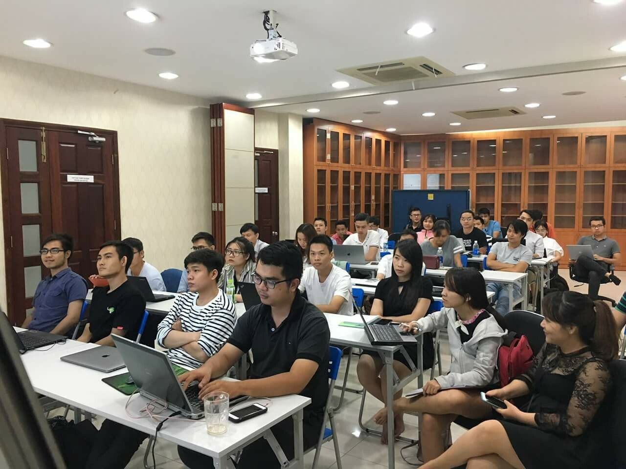 THƯƠNG MẠI ĐIỆN TỬ SUDO 6