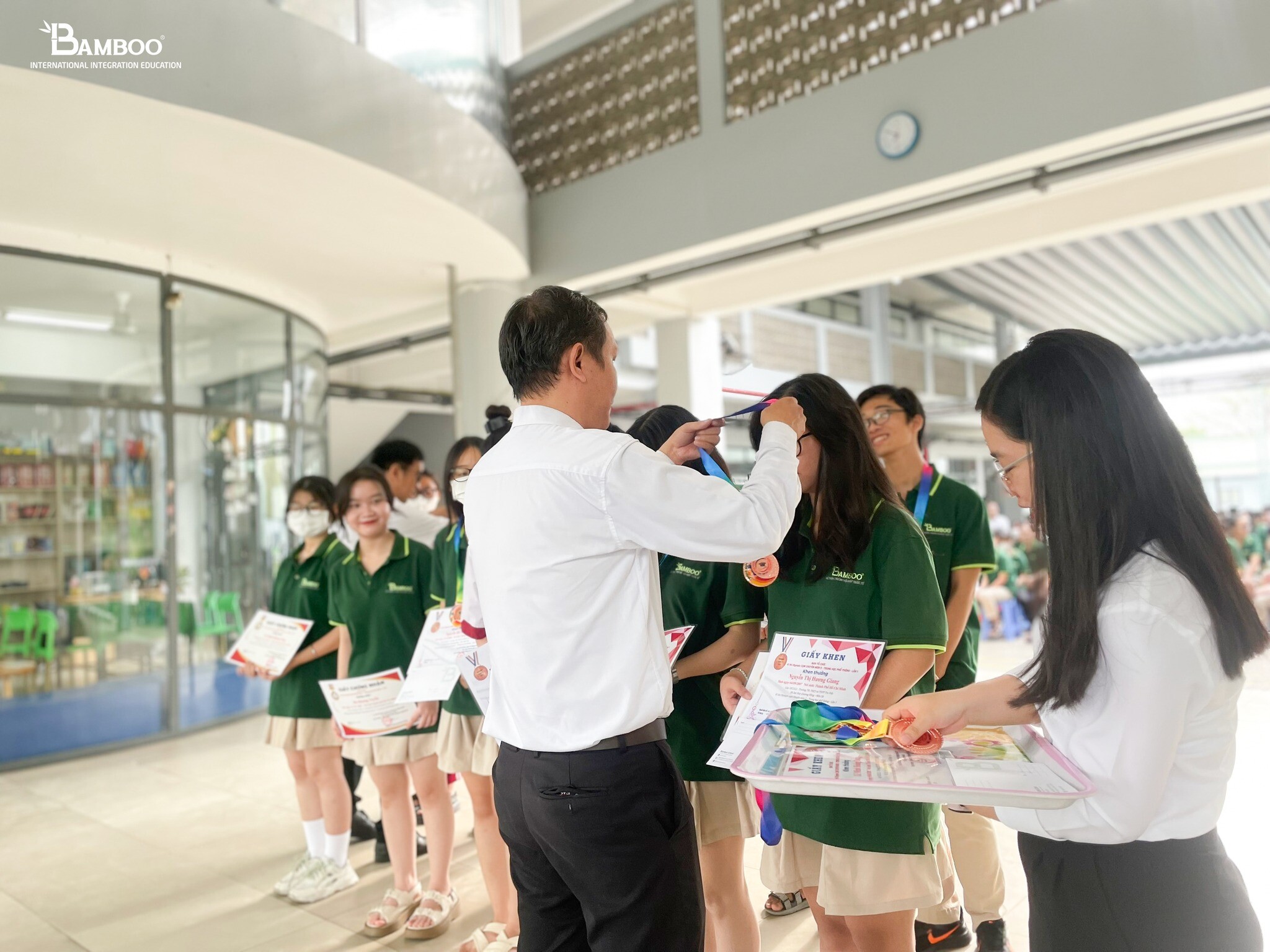 Trường TH, THCS Và THPT Tre Việt 2