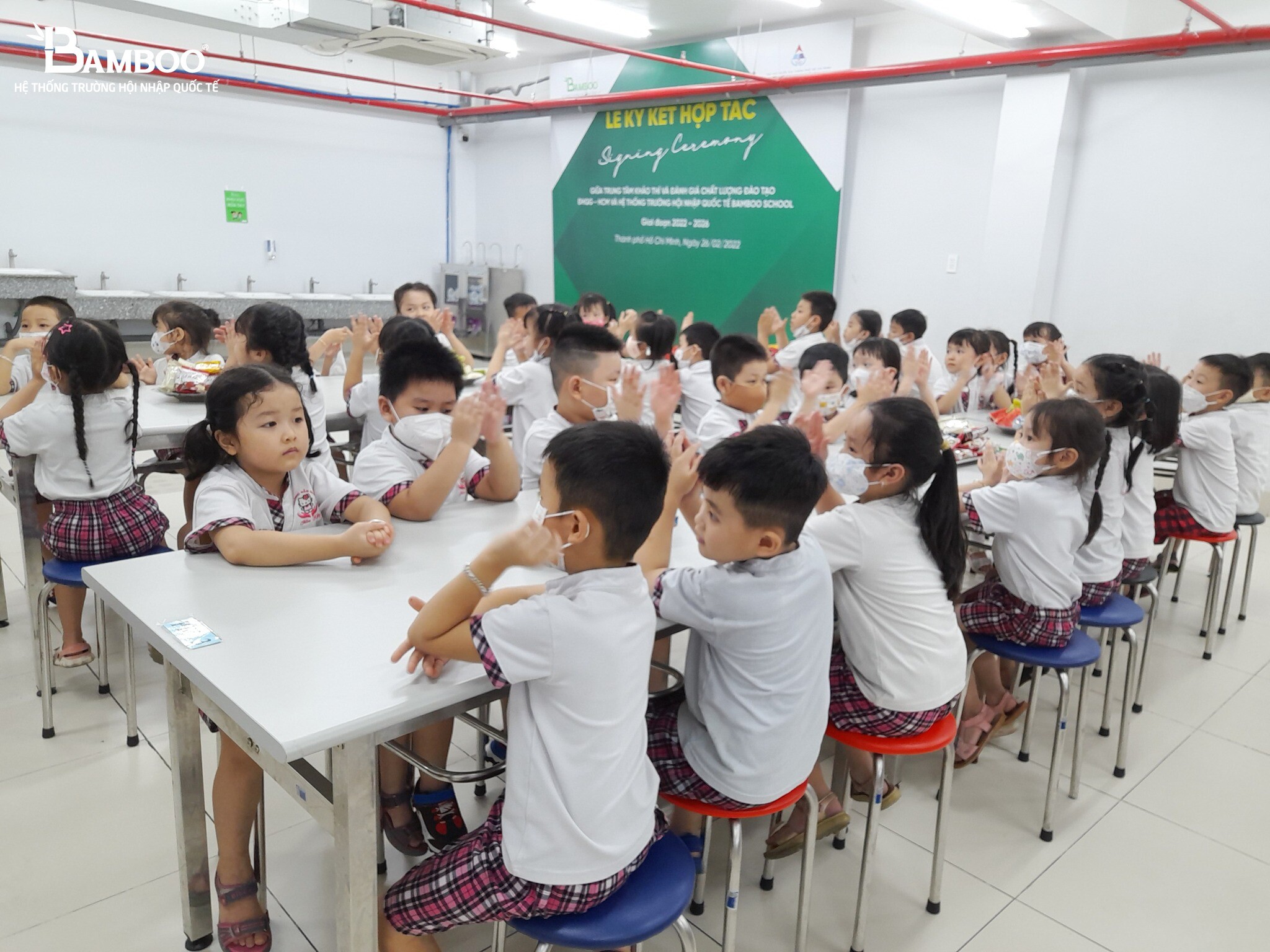 Trường TH, THCS Và THPT Tre Việt 9