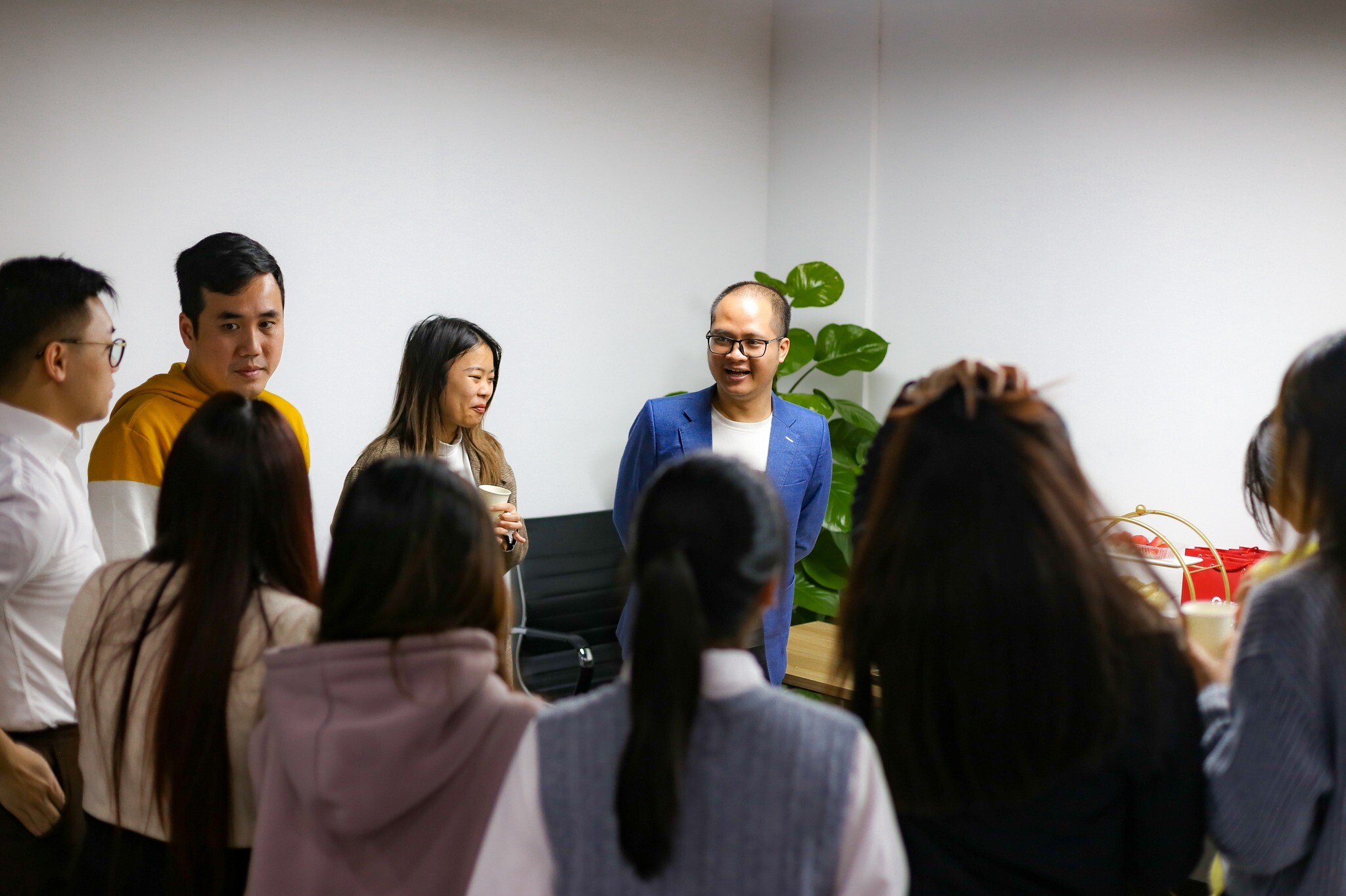 Truyền Thông Toàn Cầu Omega 4