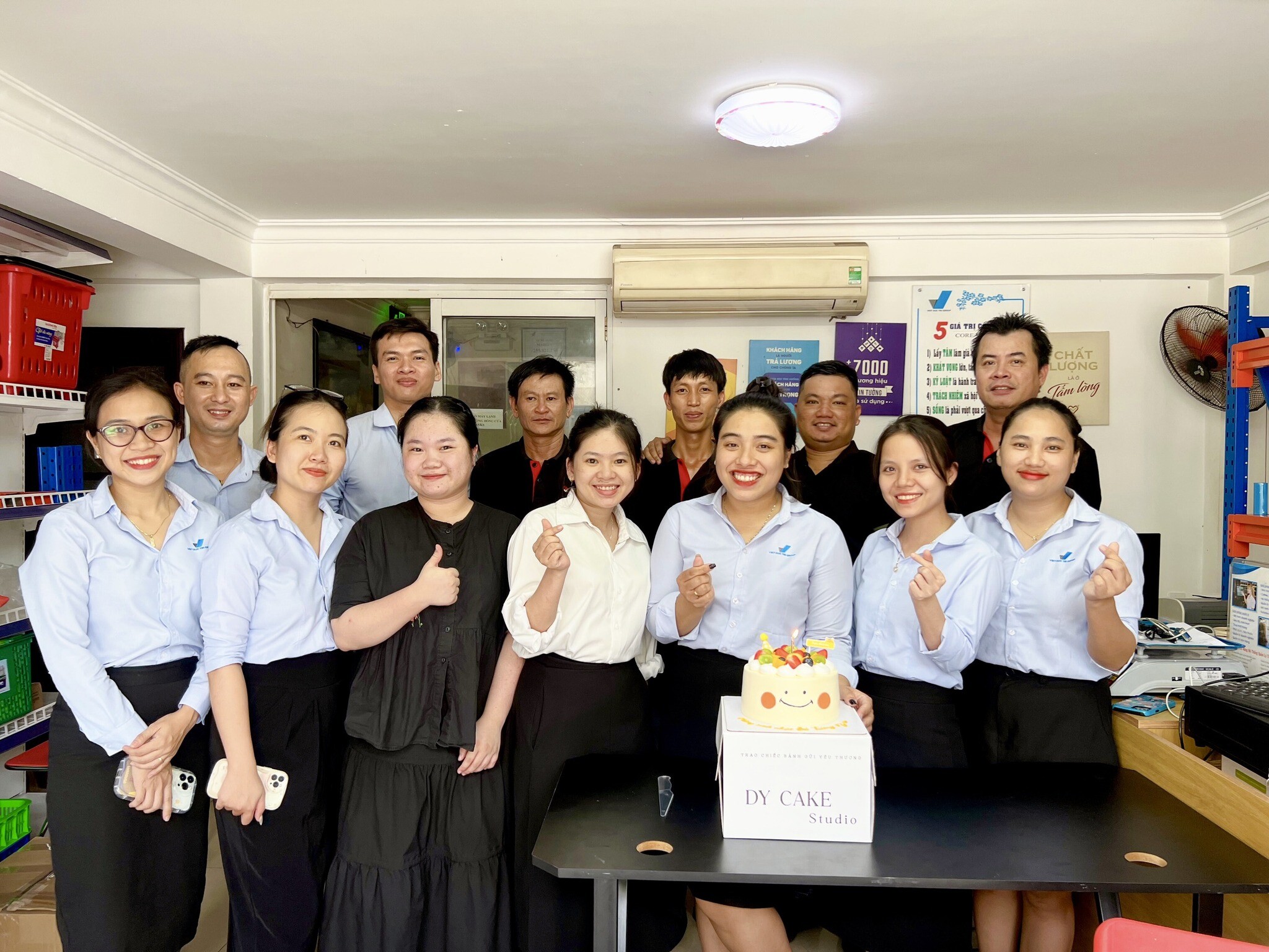 Việt Đức Trí Group 4