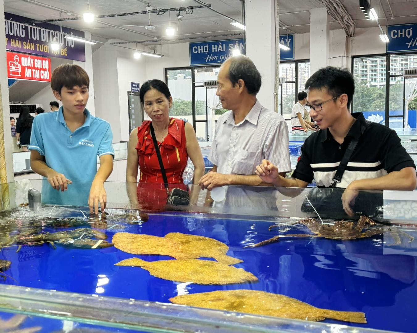 Vựa Hải Sản Bãi Cháy 4