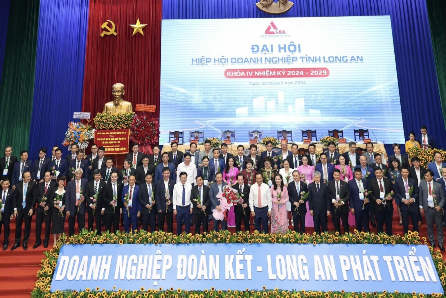 DẦU NHỚT VÀ HÓA CHẤT MIỀN NAM - MiennamPetro 4