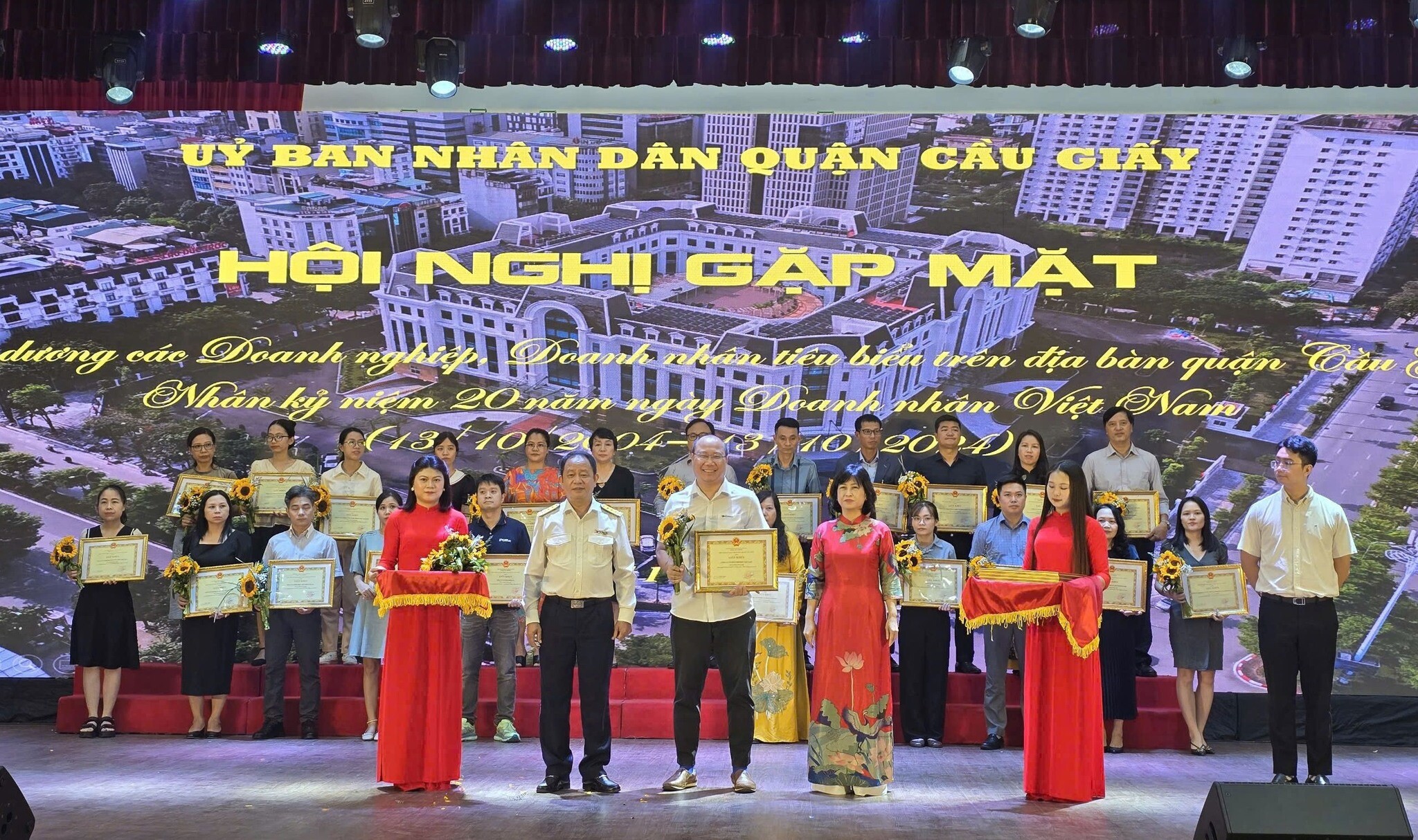 Cơ điện Eresson 10