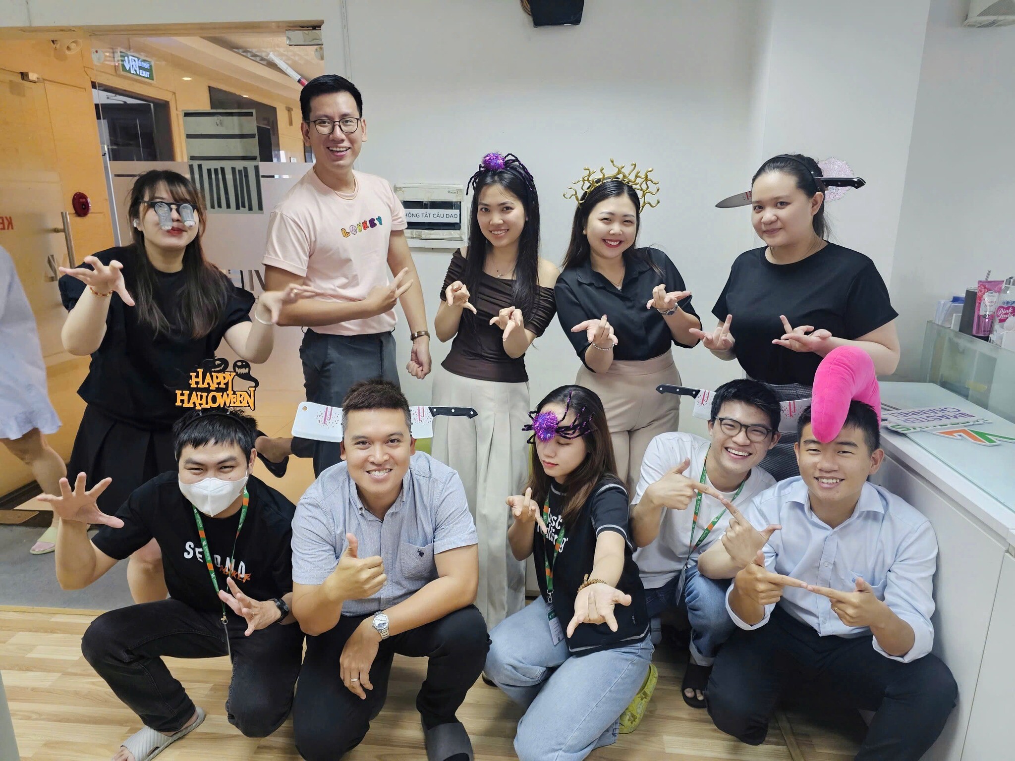 CỔ PHẦN XÍCH VIỆT - VIETGUYS 9