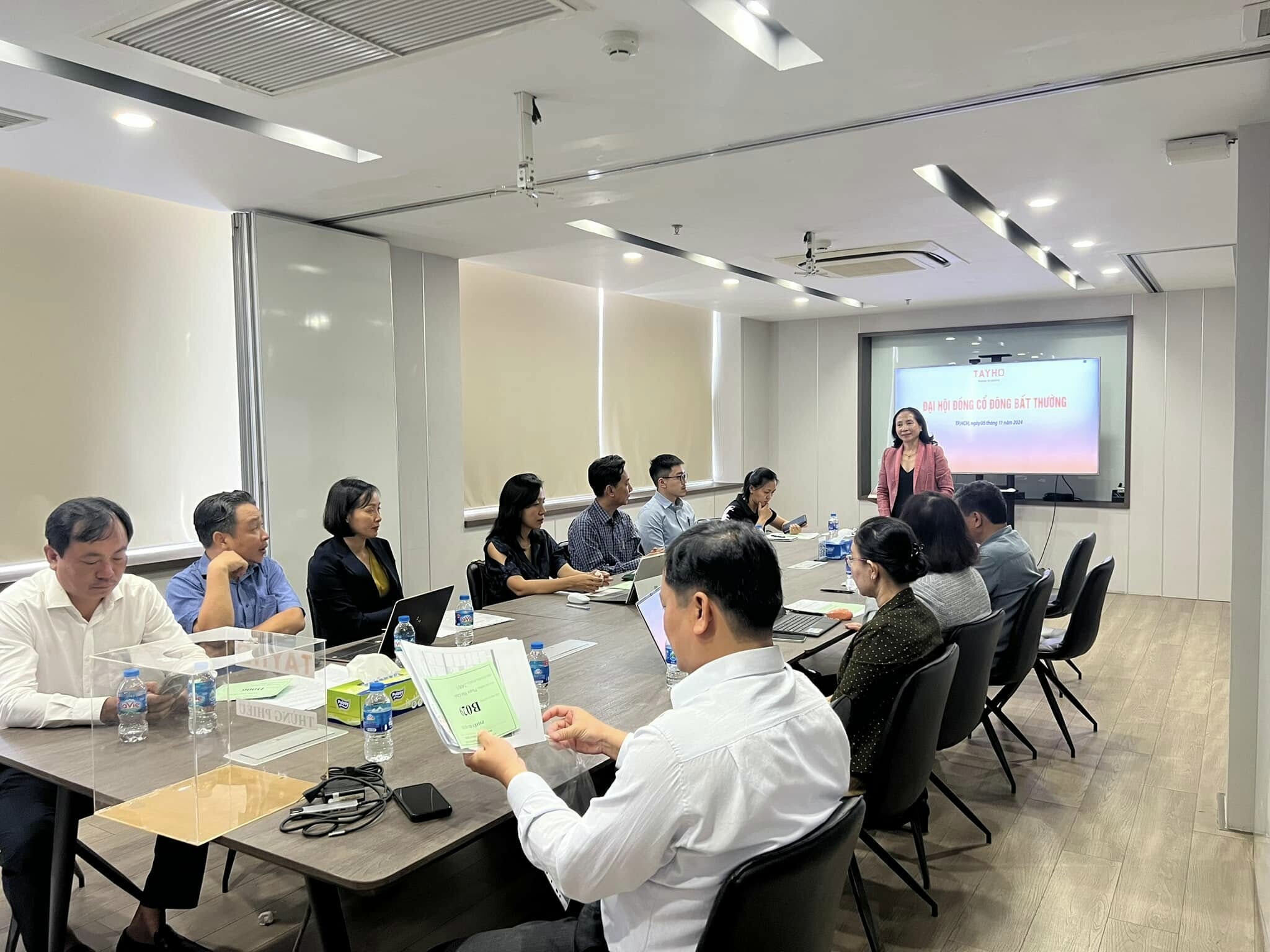 Xây Dựng Công Trình Tây Hồ 5