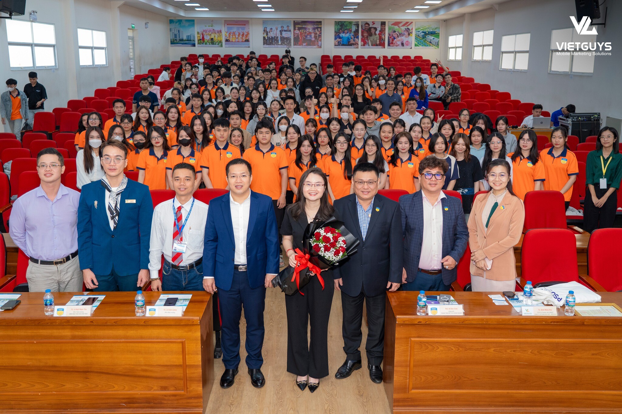 CỔ PHẦN XÍCH VIỆT - VIETGUYS 7