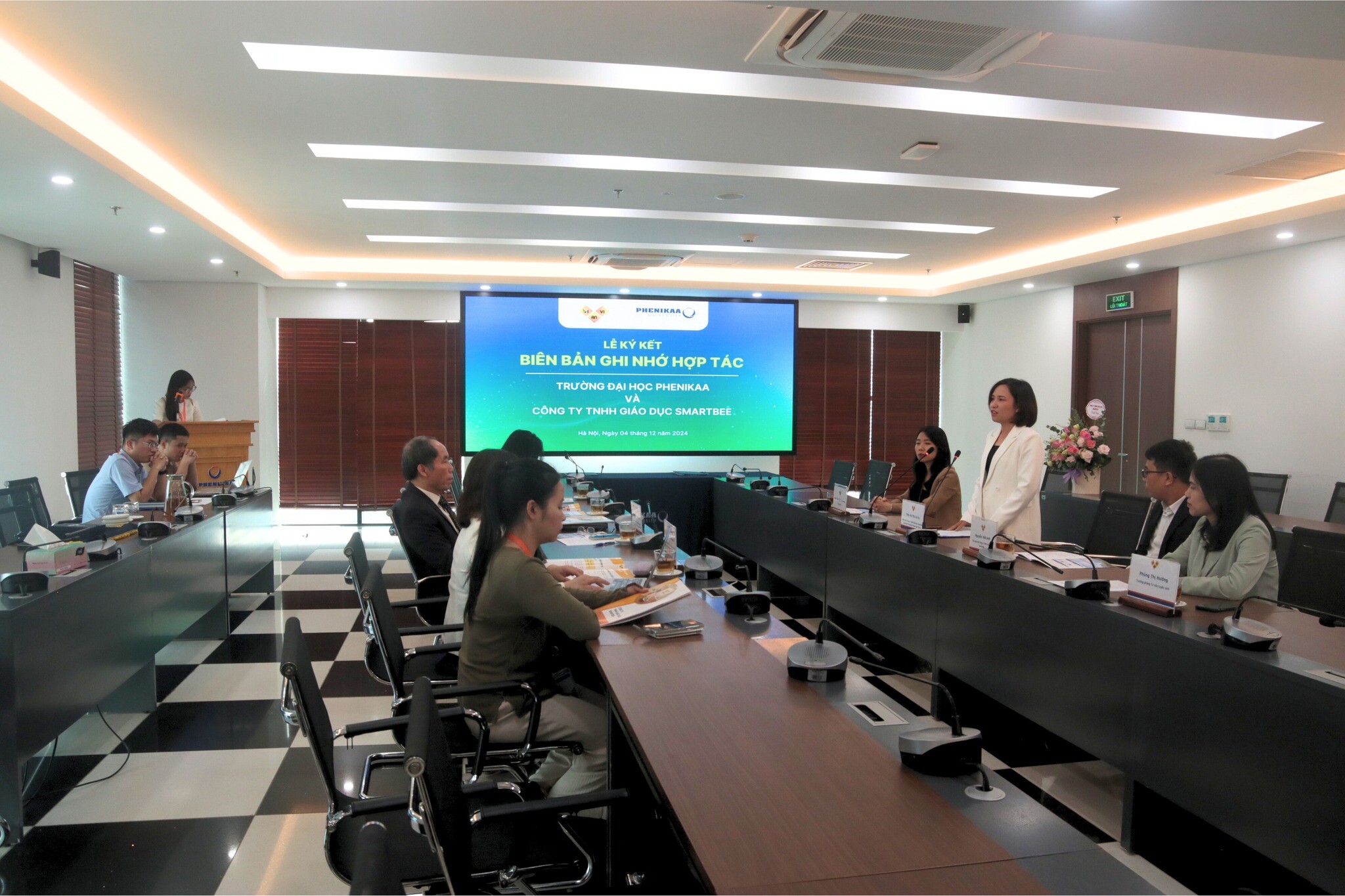 Trung Tâm Anh Ngữ Vivian 6