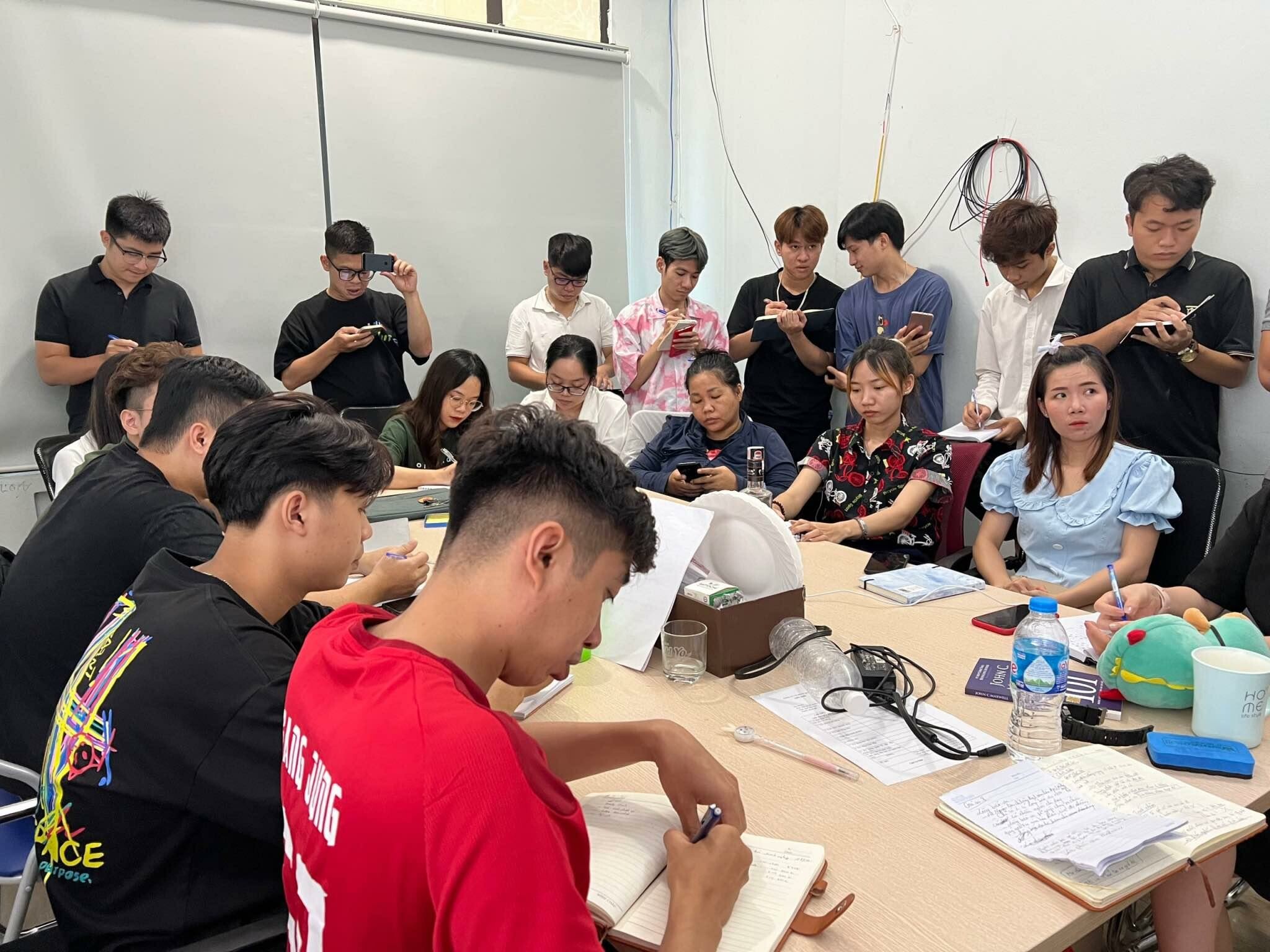 Công ty TNHH AUZE 5