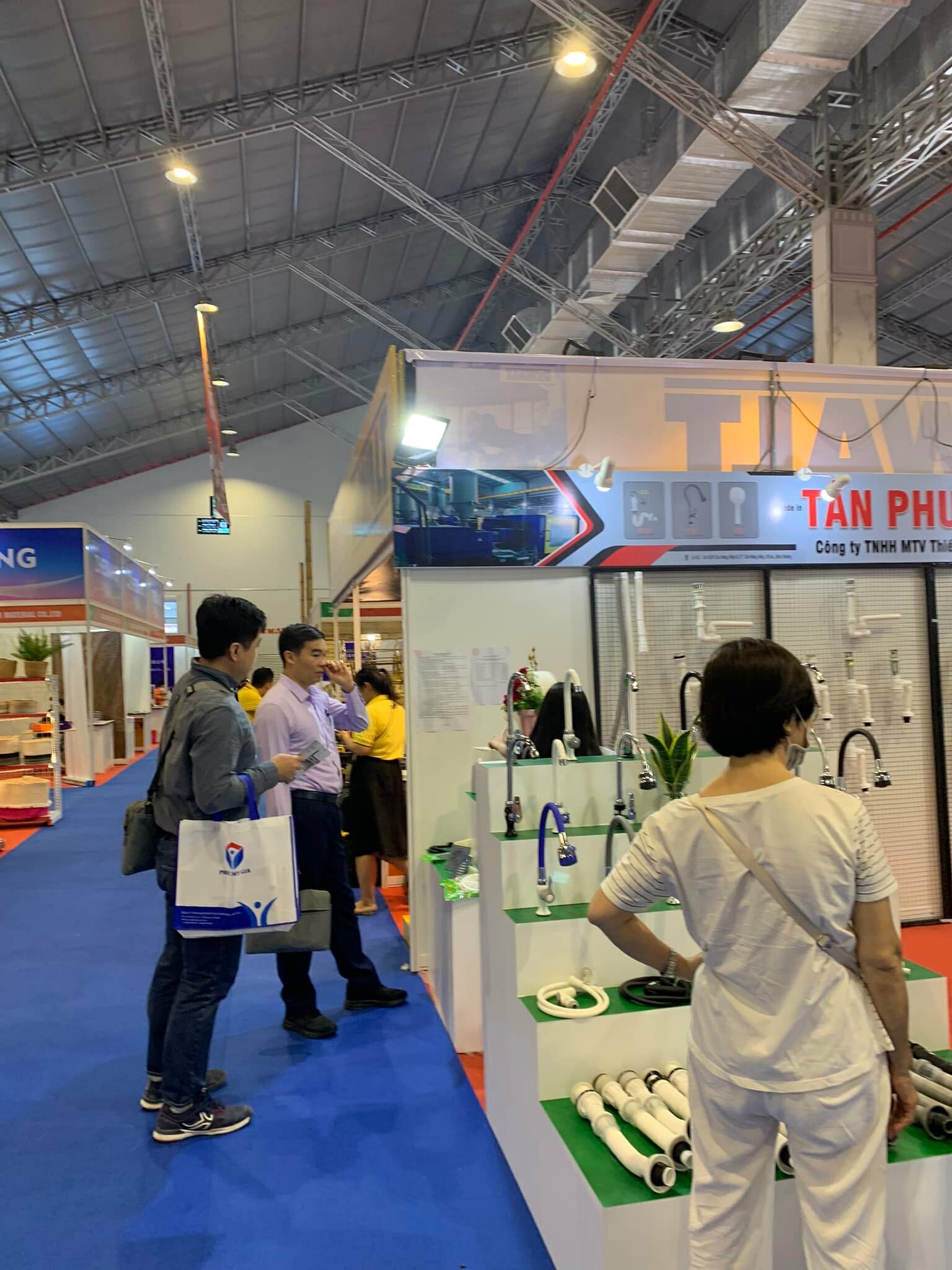 Thiết Bị Vệ Sinh Tân Phương 5