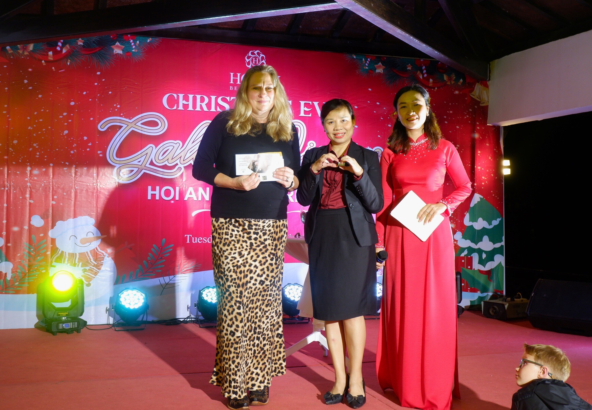 Du lịch Dịch vụ Hội An - Hội An Beach Resort 2