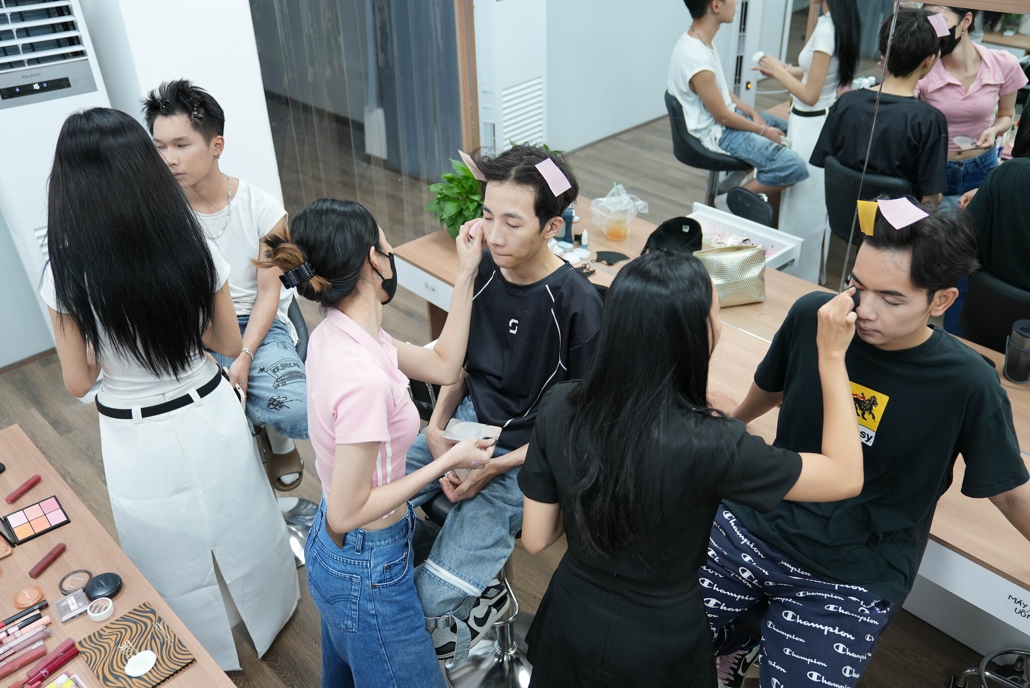 Truyền Thông Marvel Media 4