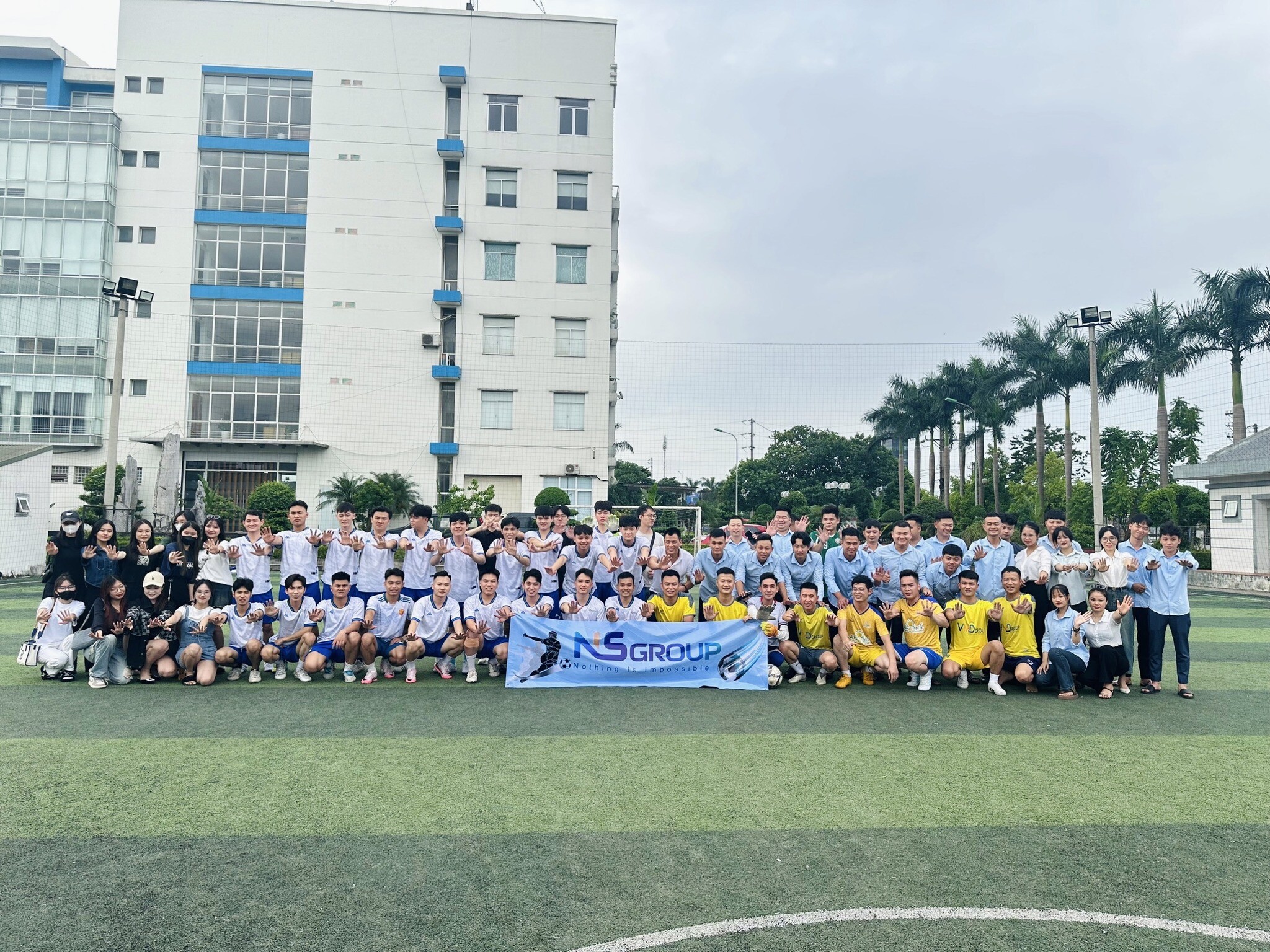 TẬP ĐOÀN ĐẤT TỔ 4