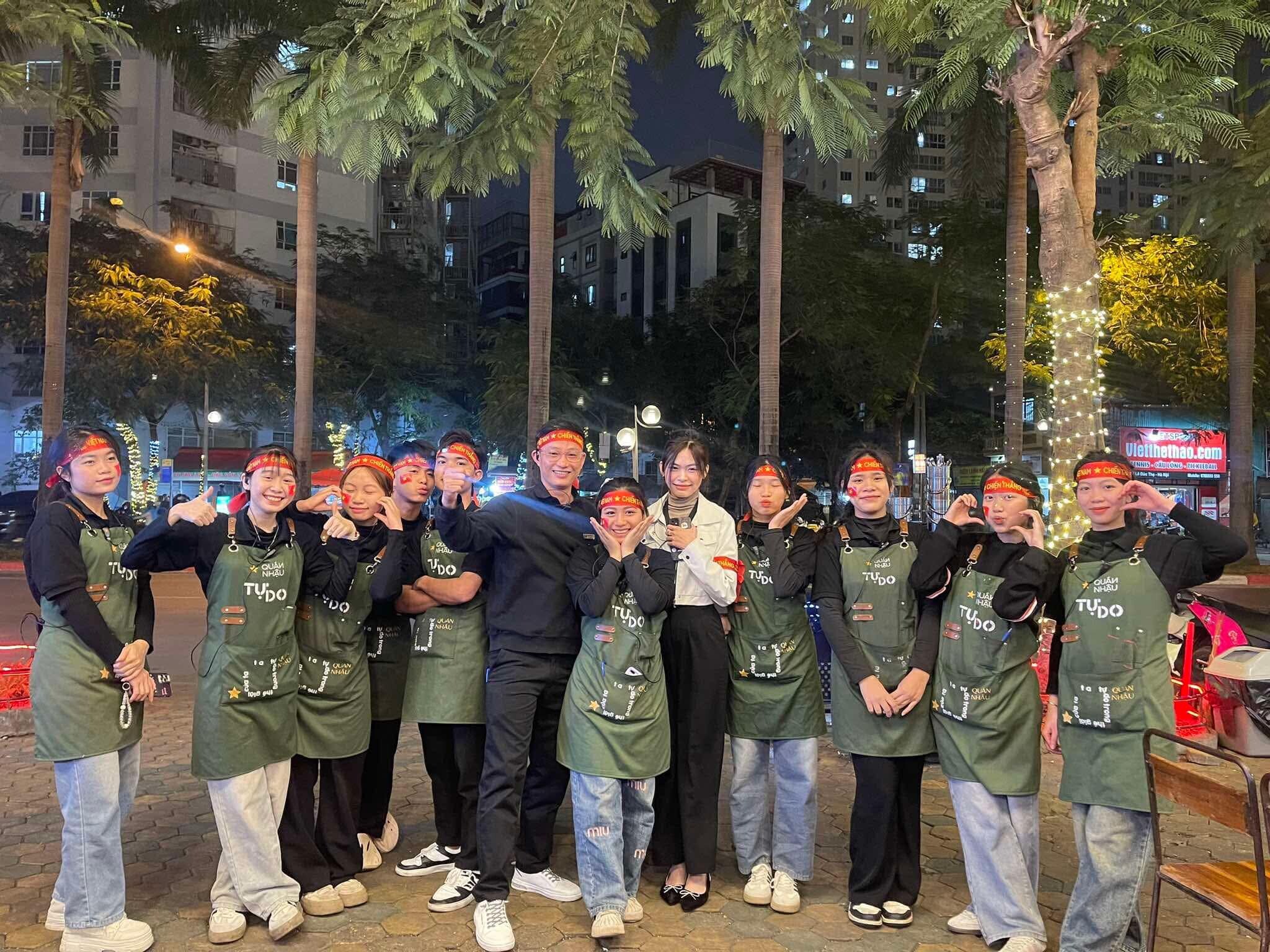 1986 Việt Nam - Quán Nhậu Tự Do 8