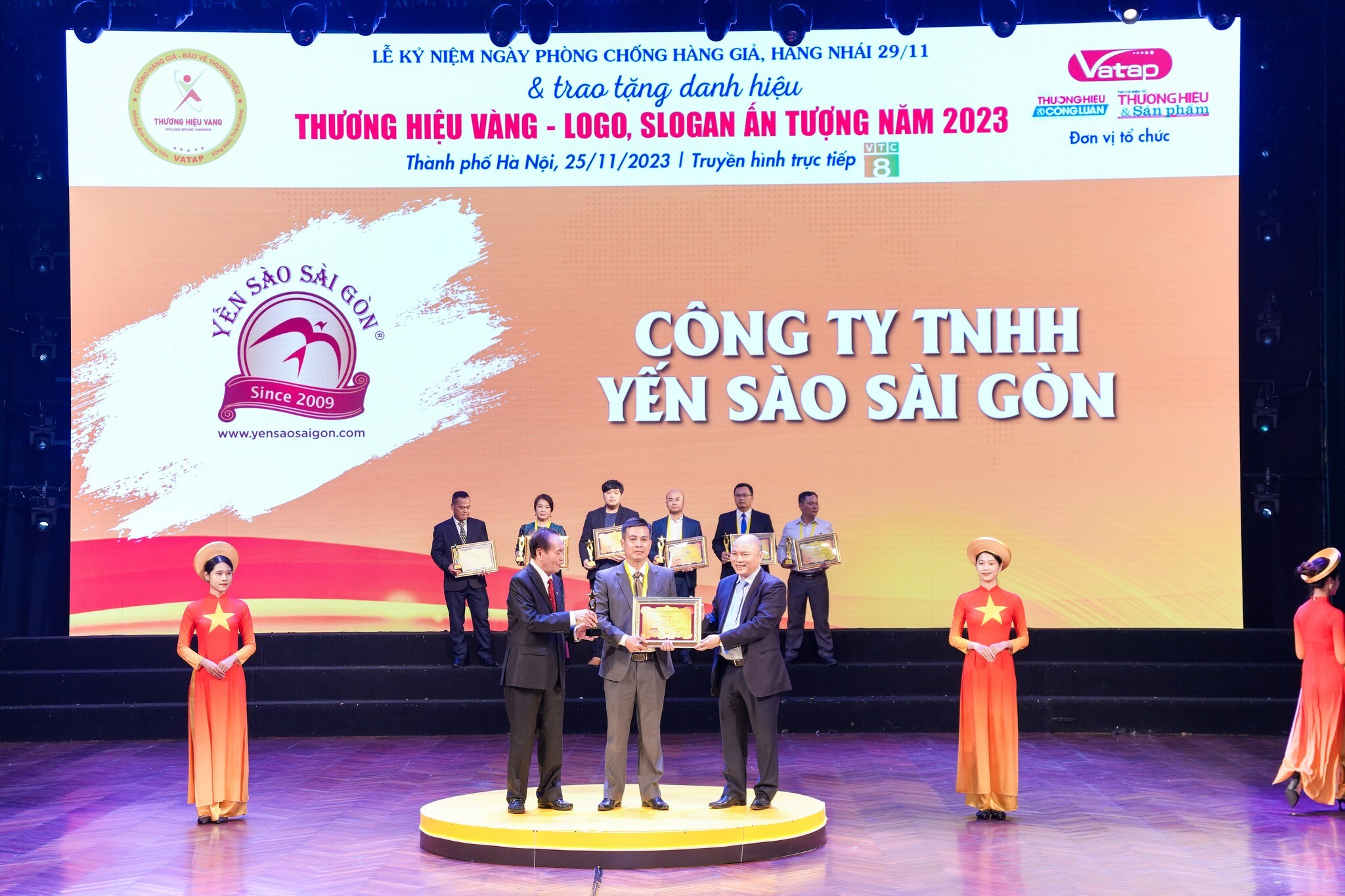 YẾN SÀO SÀI GÒN 4