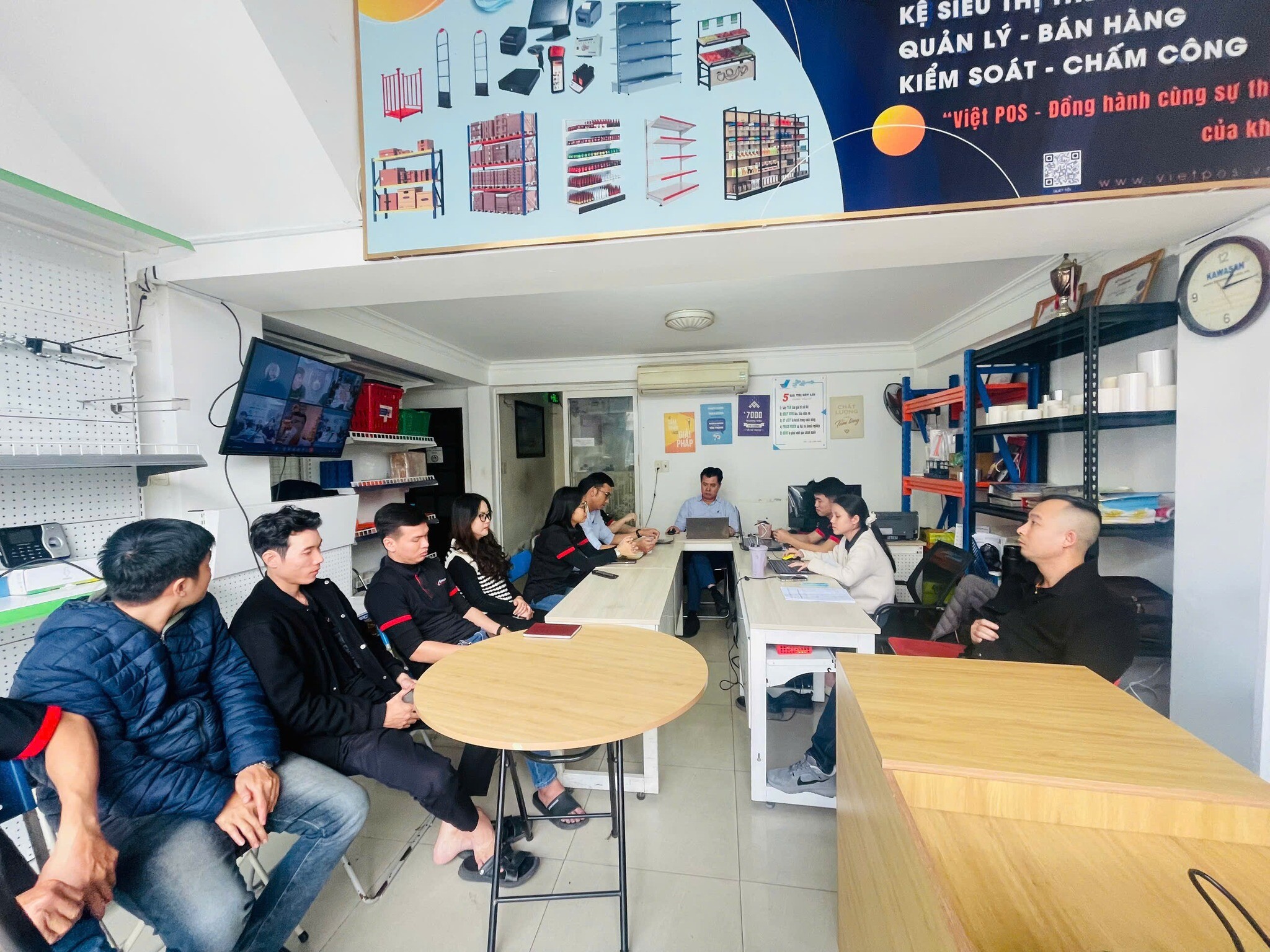 Việt Đức Trí Group 7