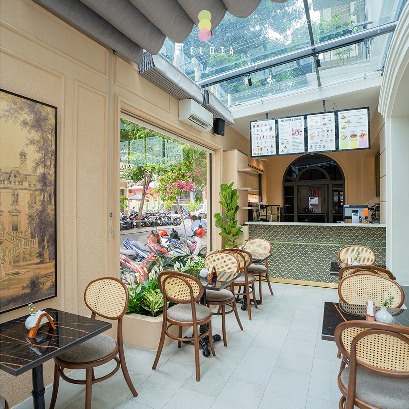 Felota Bistro & Bakery 5