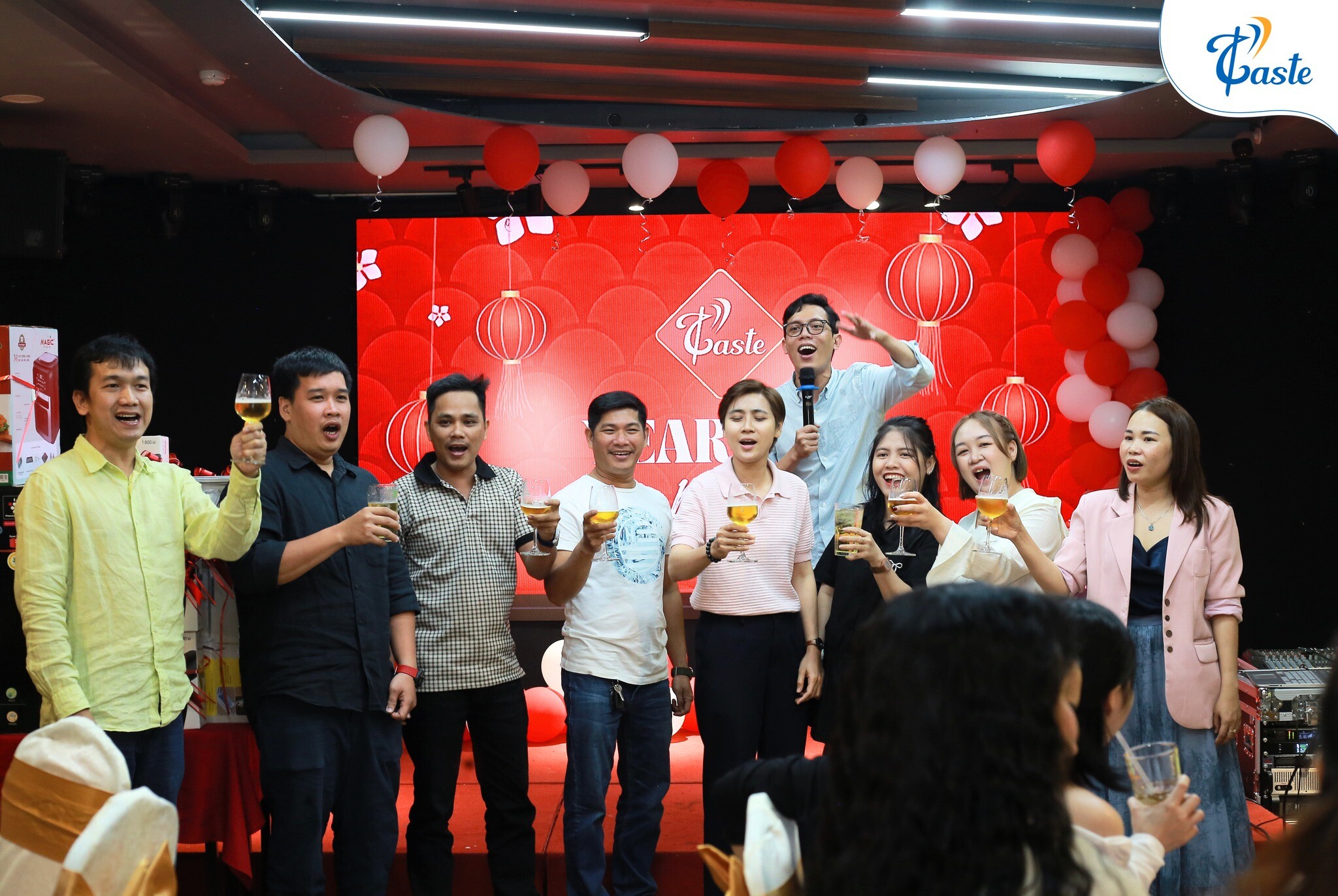 Thương Mại Và Dịch Vụ P-Taste 2