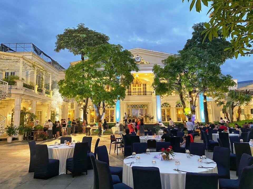 Hệ Thống Nhà Hàng Sen 1