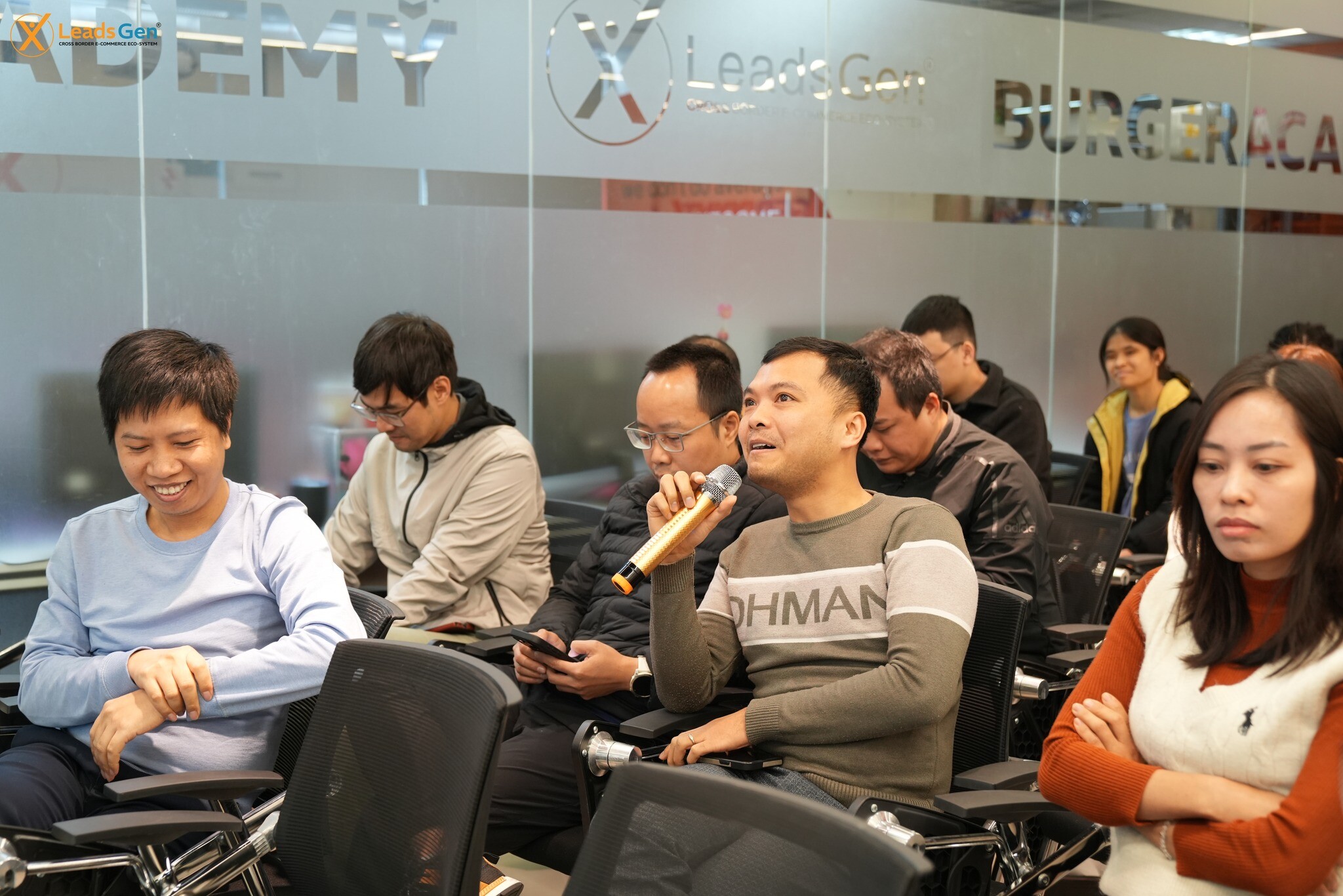 GIẢI PHÁP TRỰC TUYẾN LEADSGEN 4