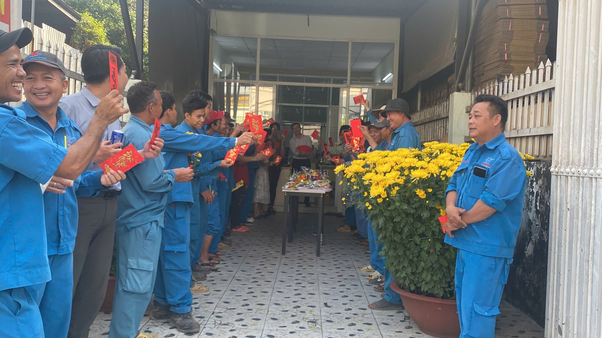 TÂN HẢI VIỆT 10