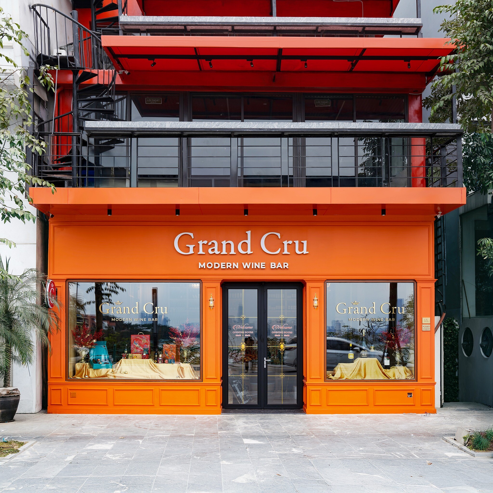 Grand Cru Modern Wine Bar 2