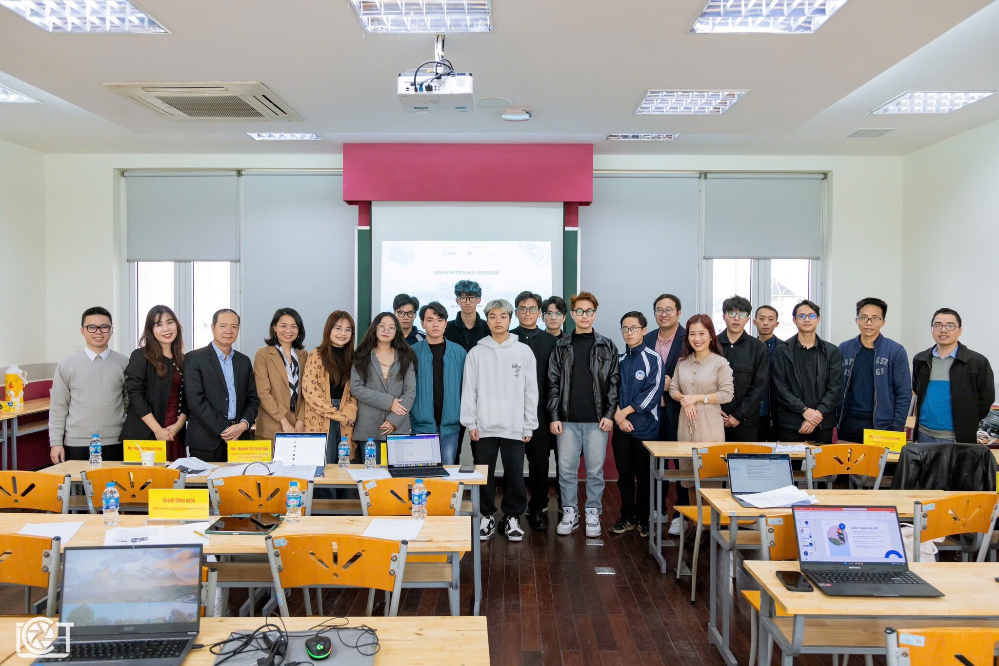 PHÁT SÓNG TRỰC TUYẾN ONAIR 12