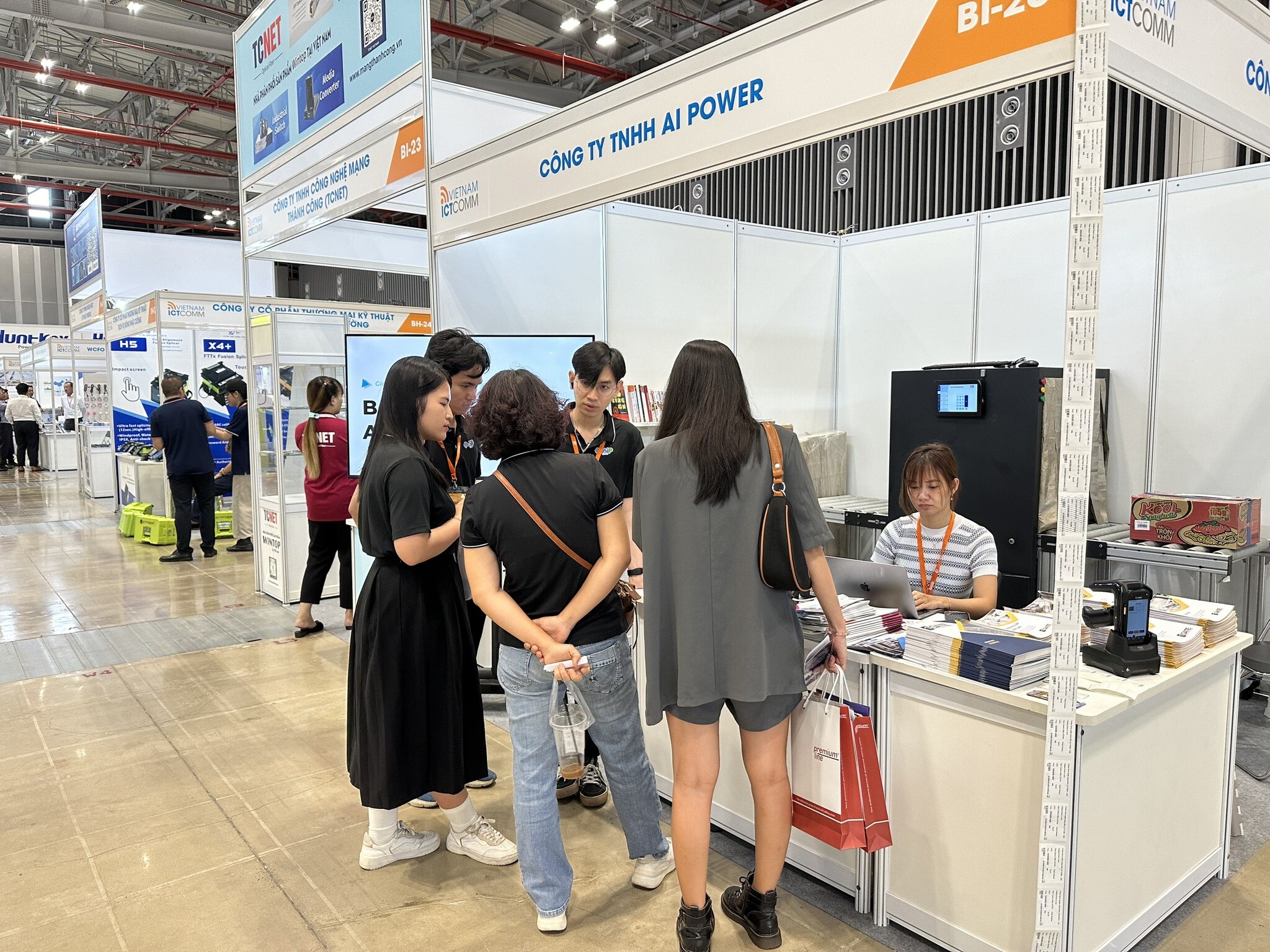 CÔNG TY TNHH AI POWER 7