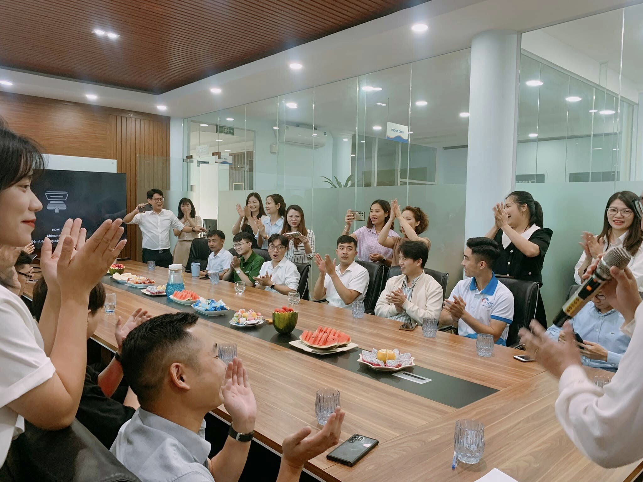 Tập Đoàn NTT Việt Nam 1