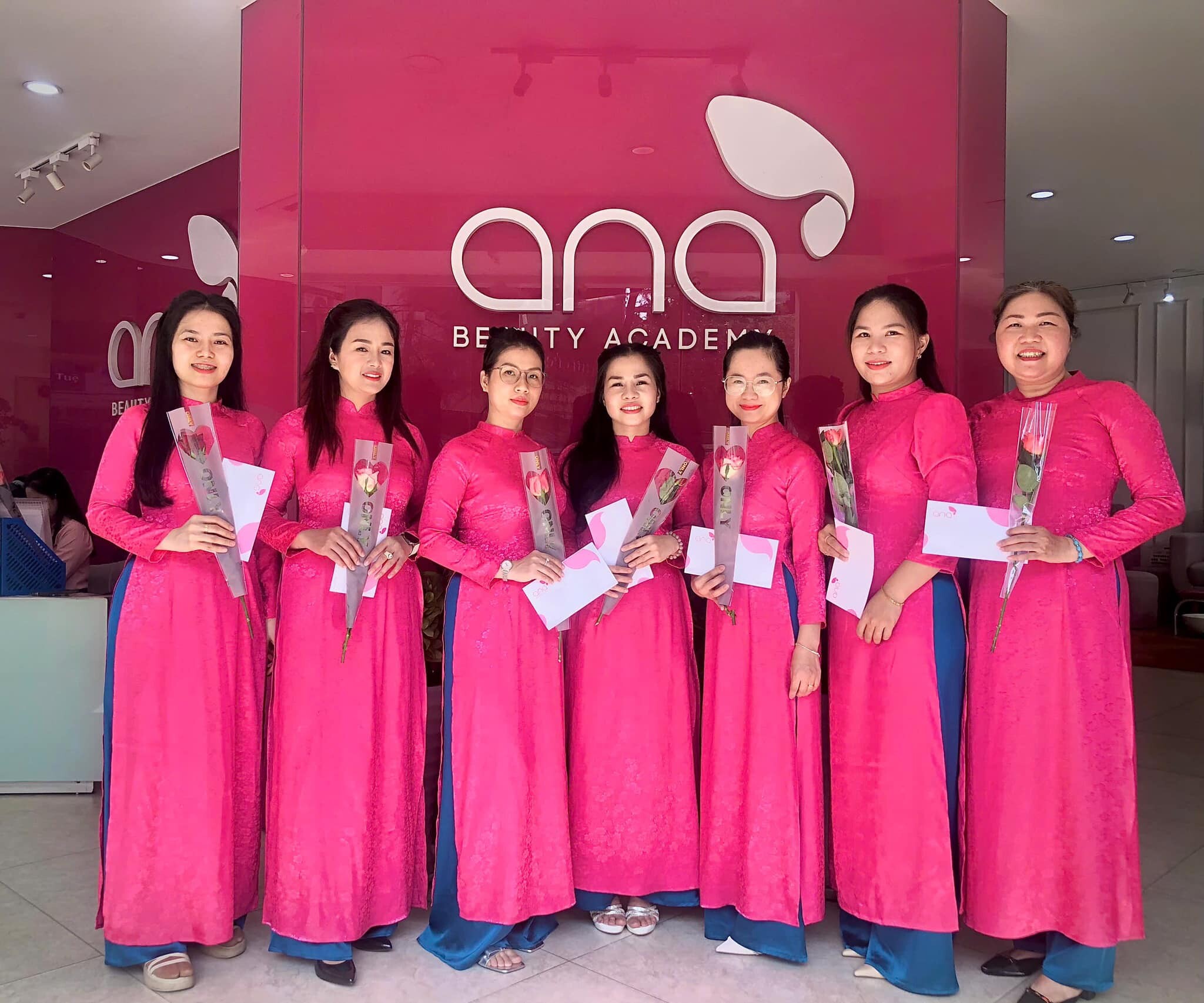 Đào Tạo Ana Beauty Academy 2