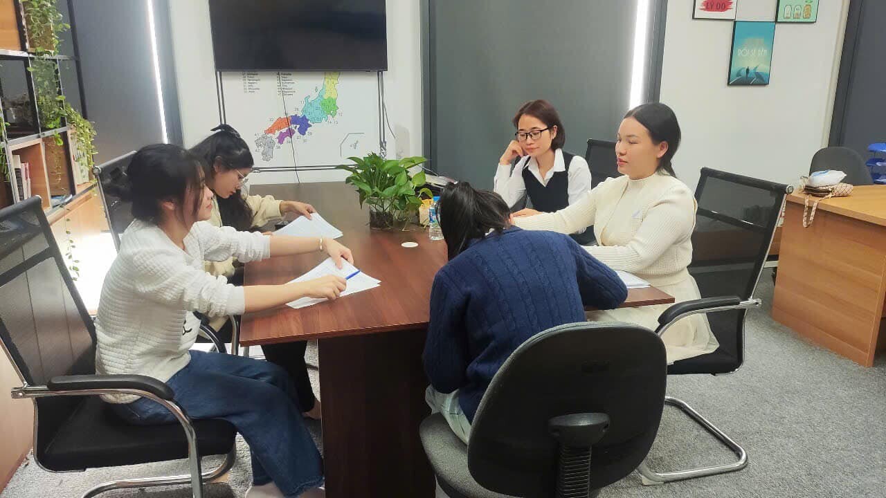 DU HỌC TUỆ LINH 3