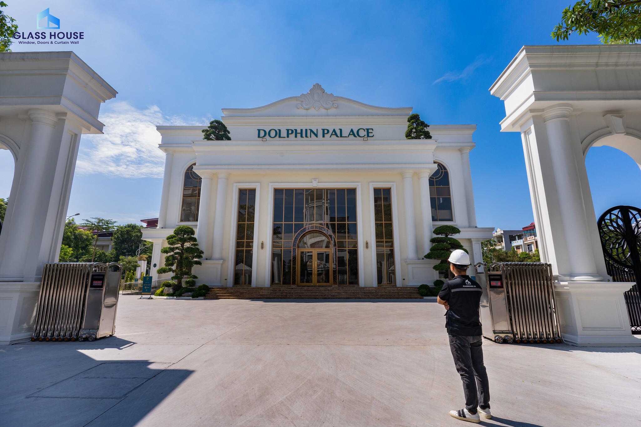 Xây dựng và Thương mại GlassHouse 5