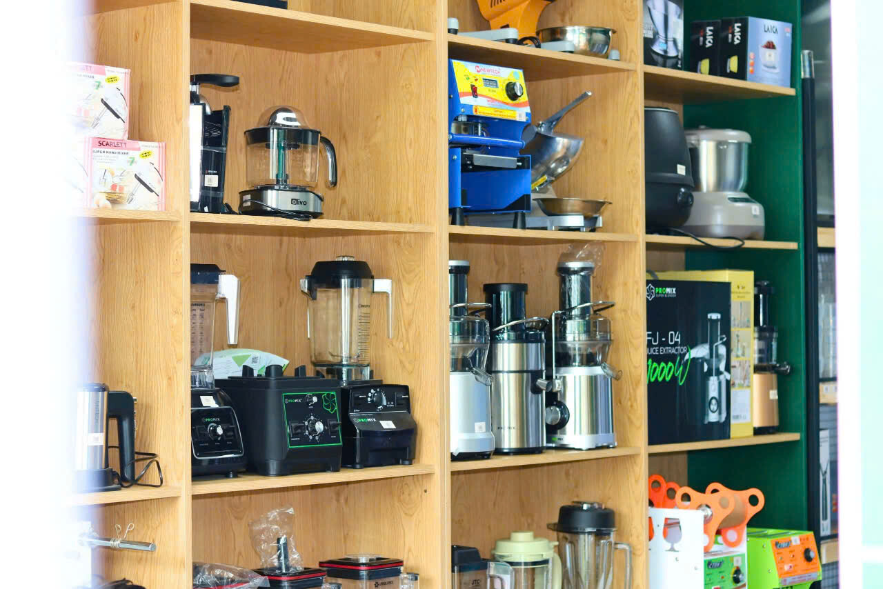 Thương Mại Và Dịch Vụ P-Taste 6