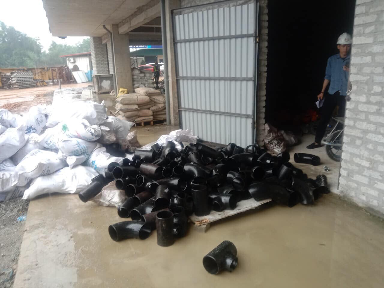 THƯƠNG MẠI THÉP VÀ VẬT TƯ TRẦN HƯNG 6