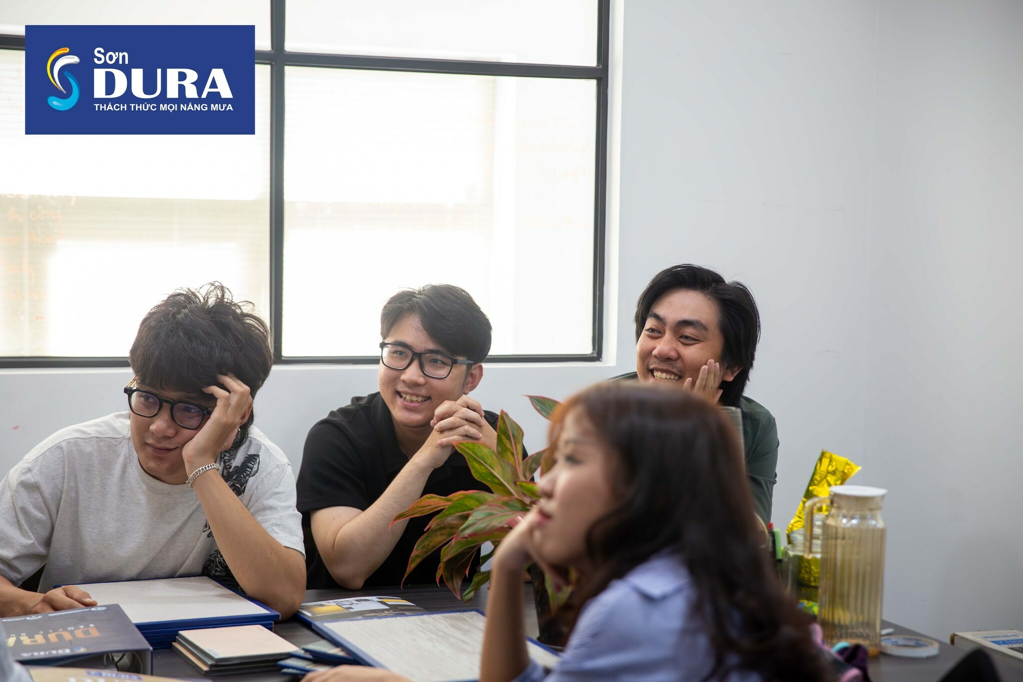 Sơn Dura Việt Nam 8