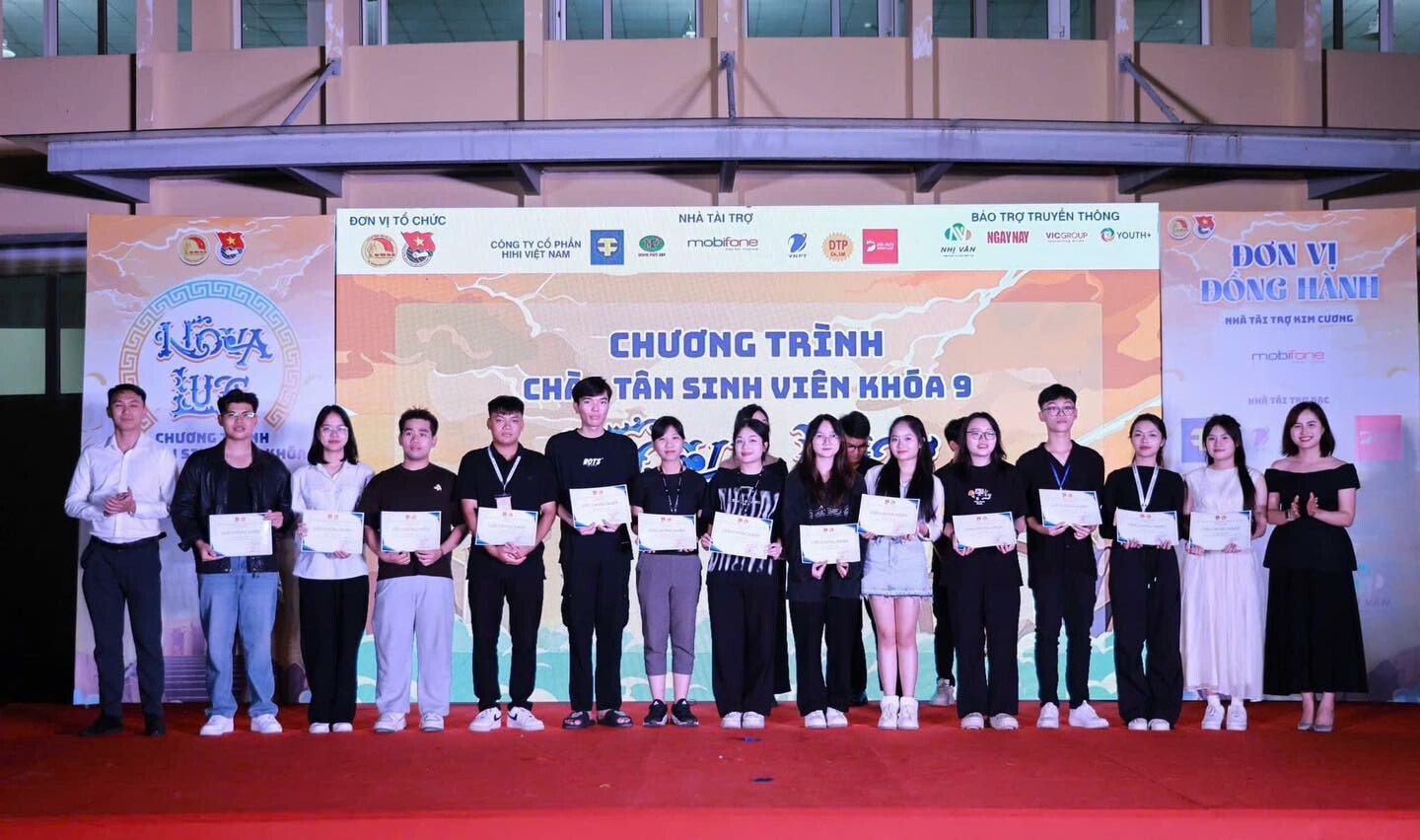 TRUYỀN THÔNG NHỊ VÂN 8