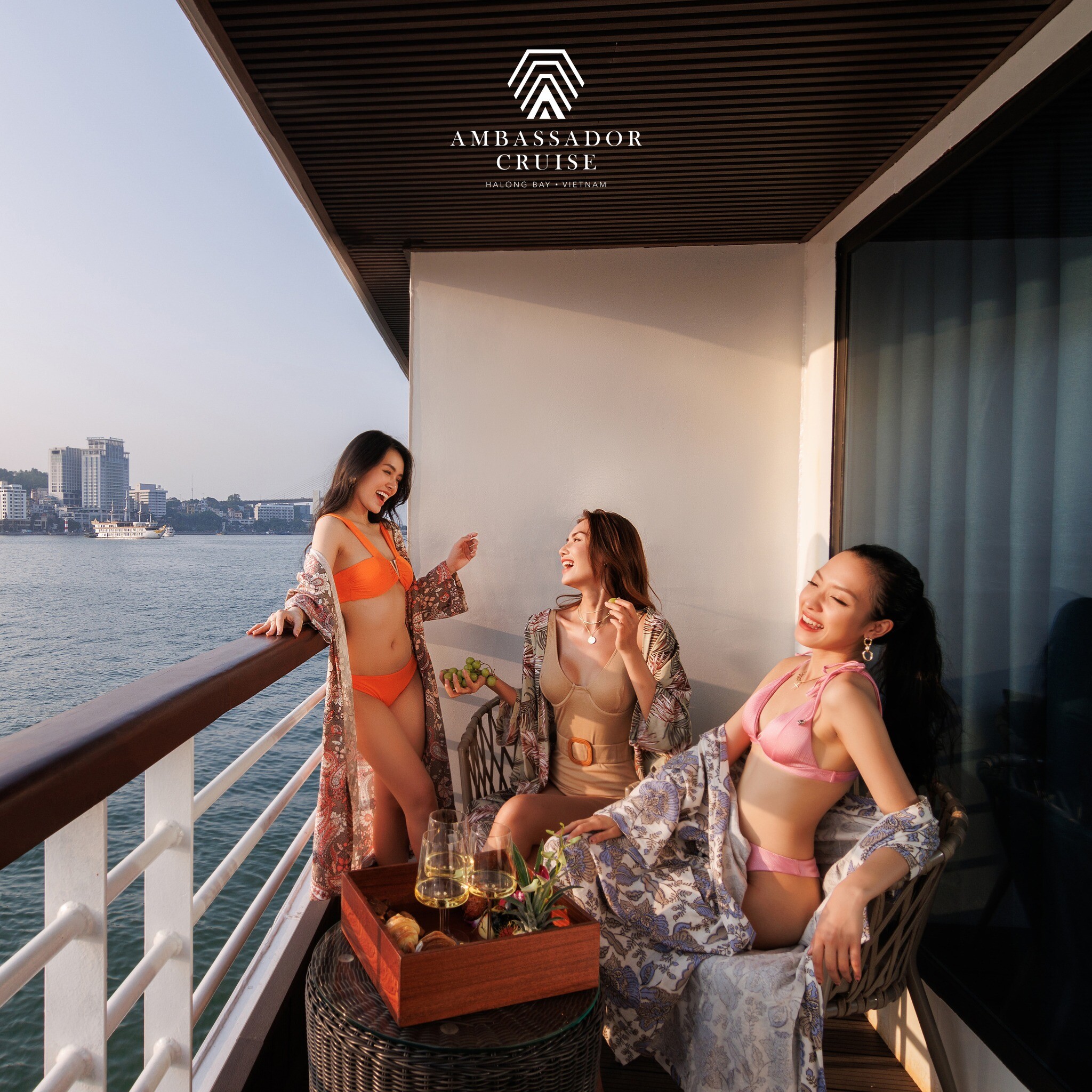 Nhà hàng Ambassador Cruise Hạ Long 8