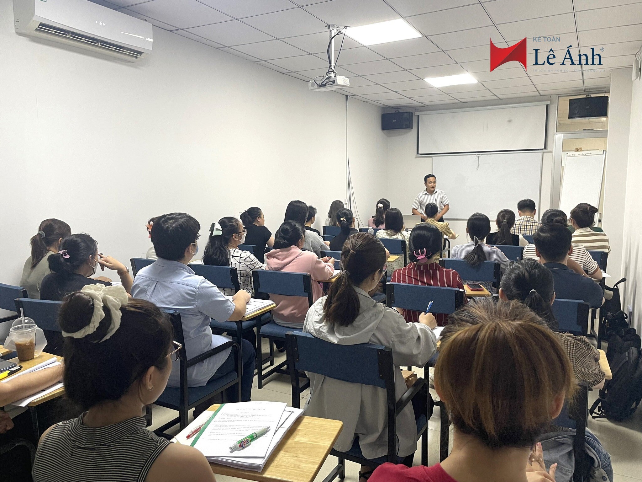 Đào Tạo Và Cung Ứng Nhân Lực Lê Ánh 6