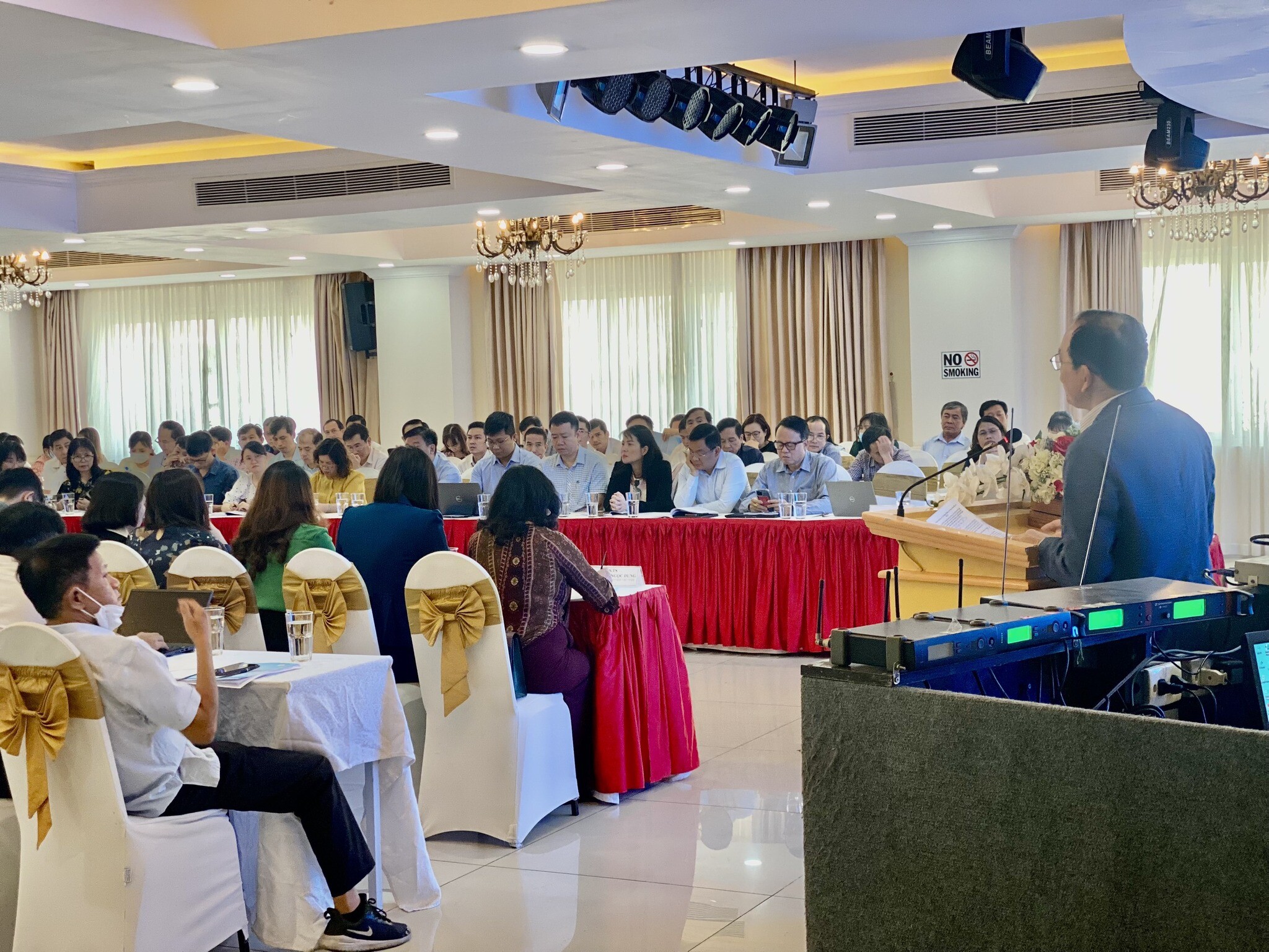 Khách sạn Thiên Hồng 7