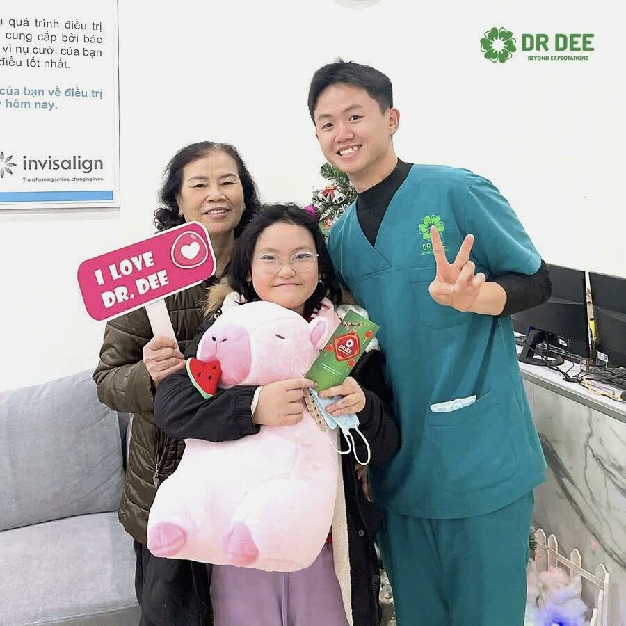 NHA KHOA QUỐC TẾ DR DEE 13