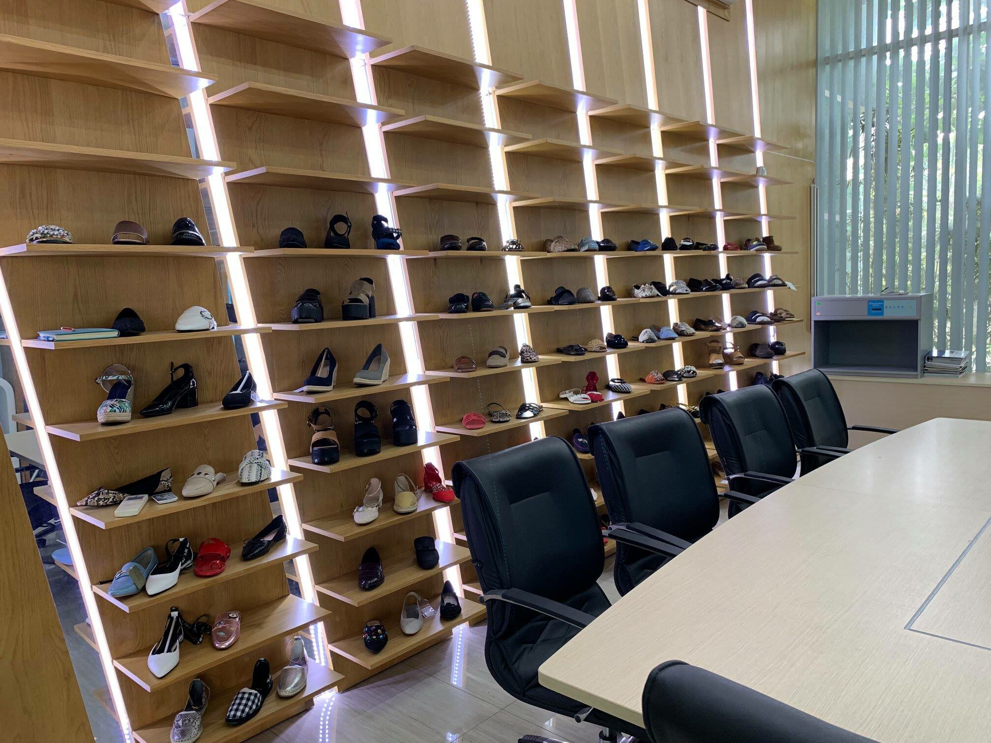 Giày Dép Tân Hợp 10